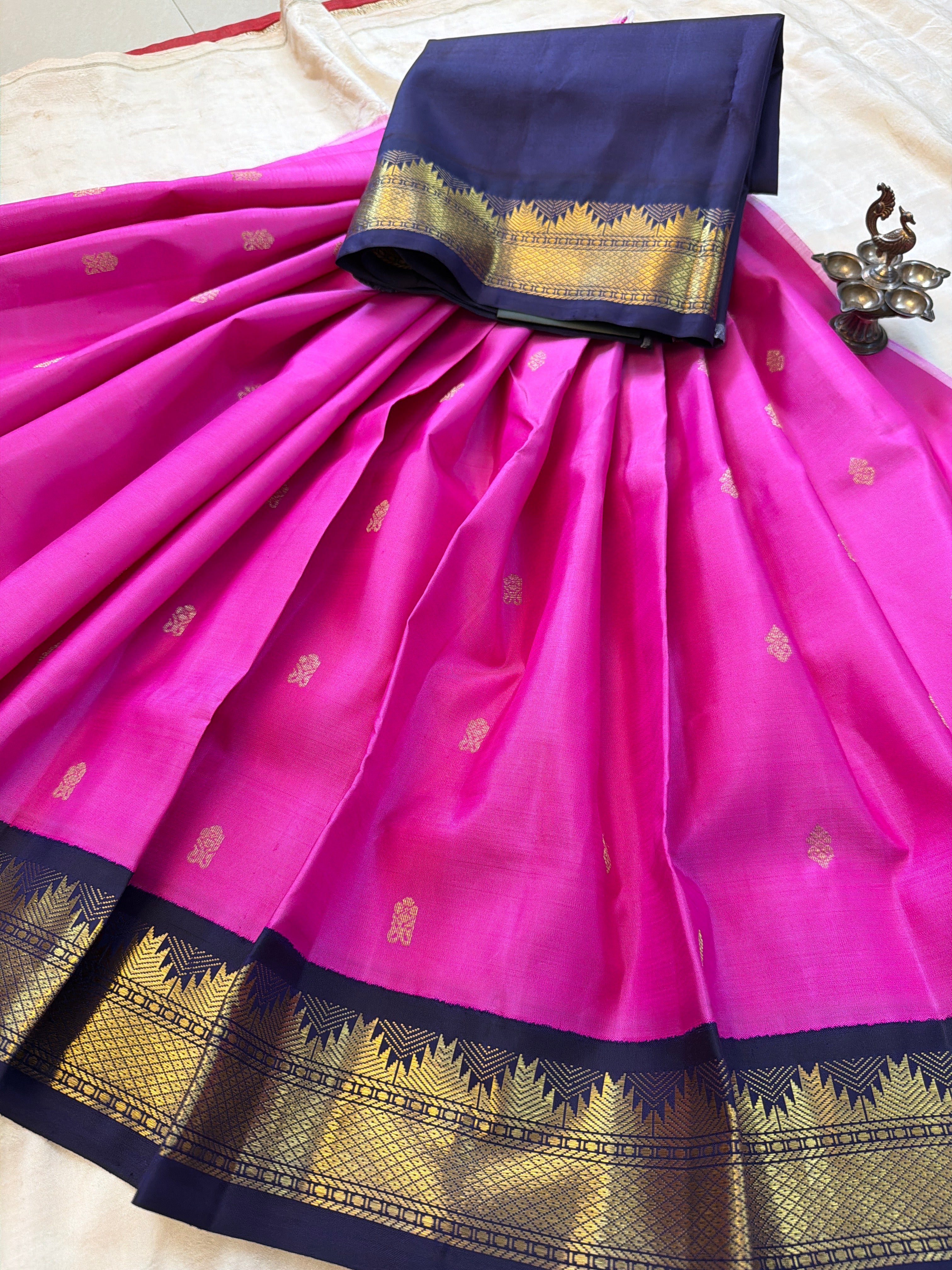 Dark pink Paavadai set korvai 4 to 6 years