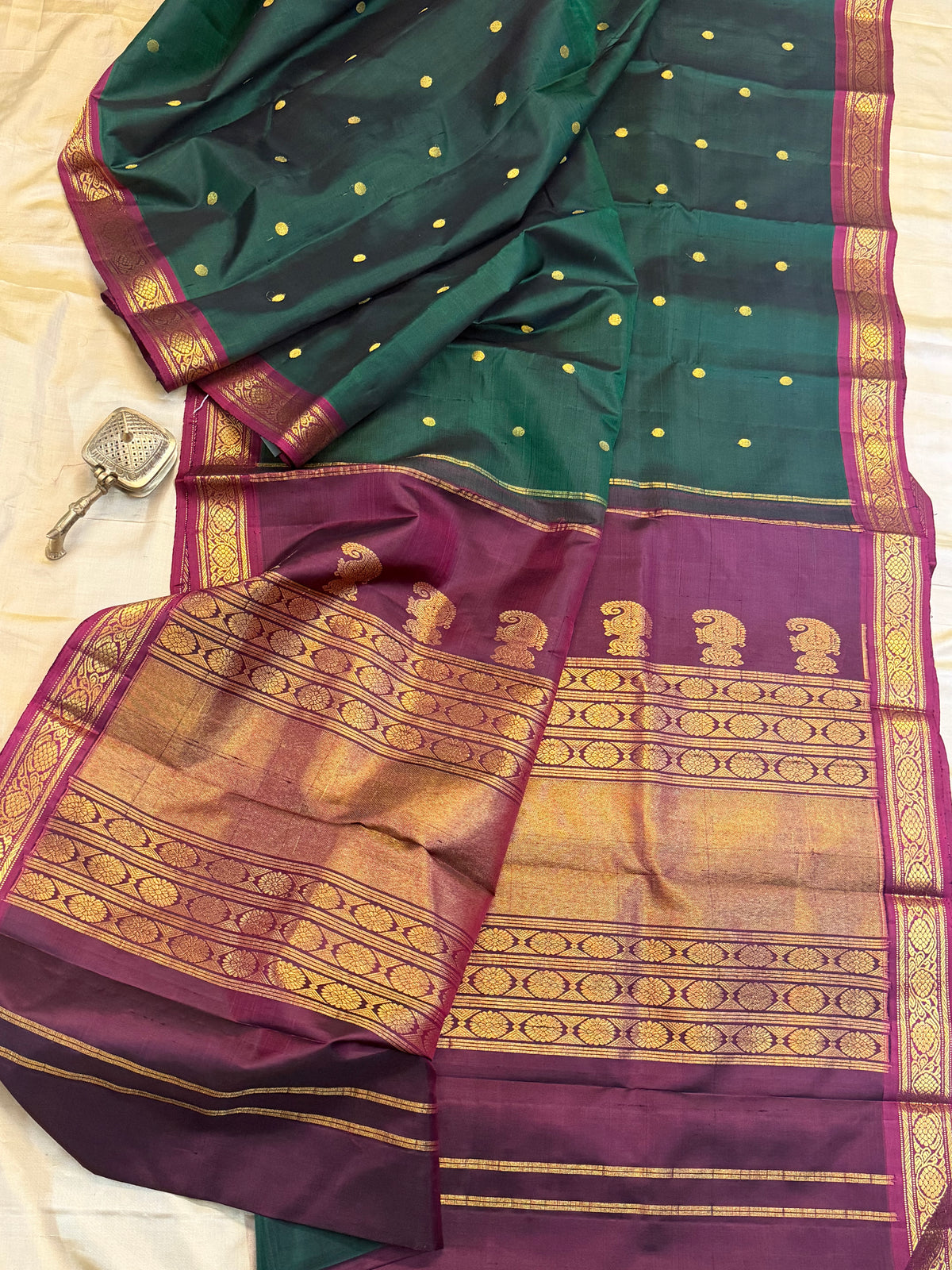 Dark green Aarani pure silk saree/ clsa 12063