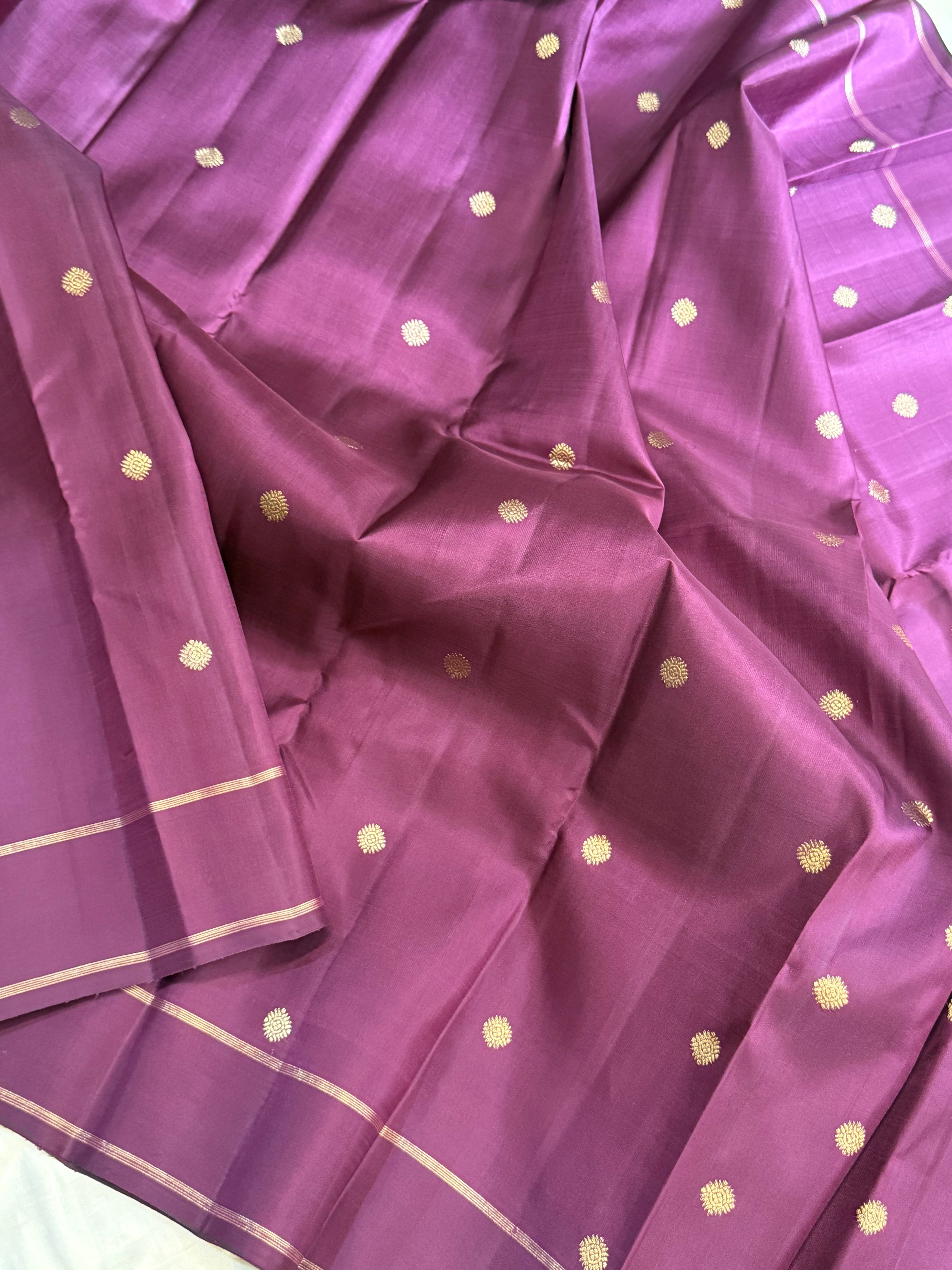 Paaku kamalam butta/ Kanjipuram Silk