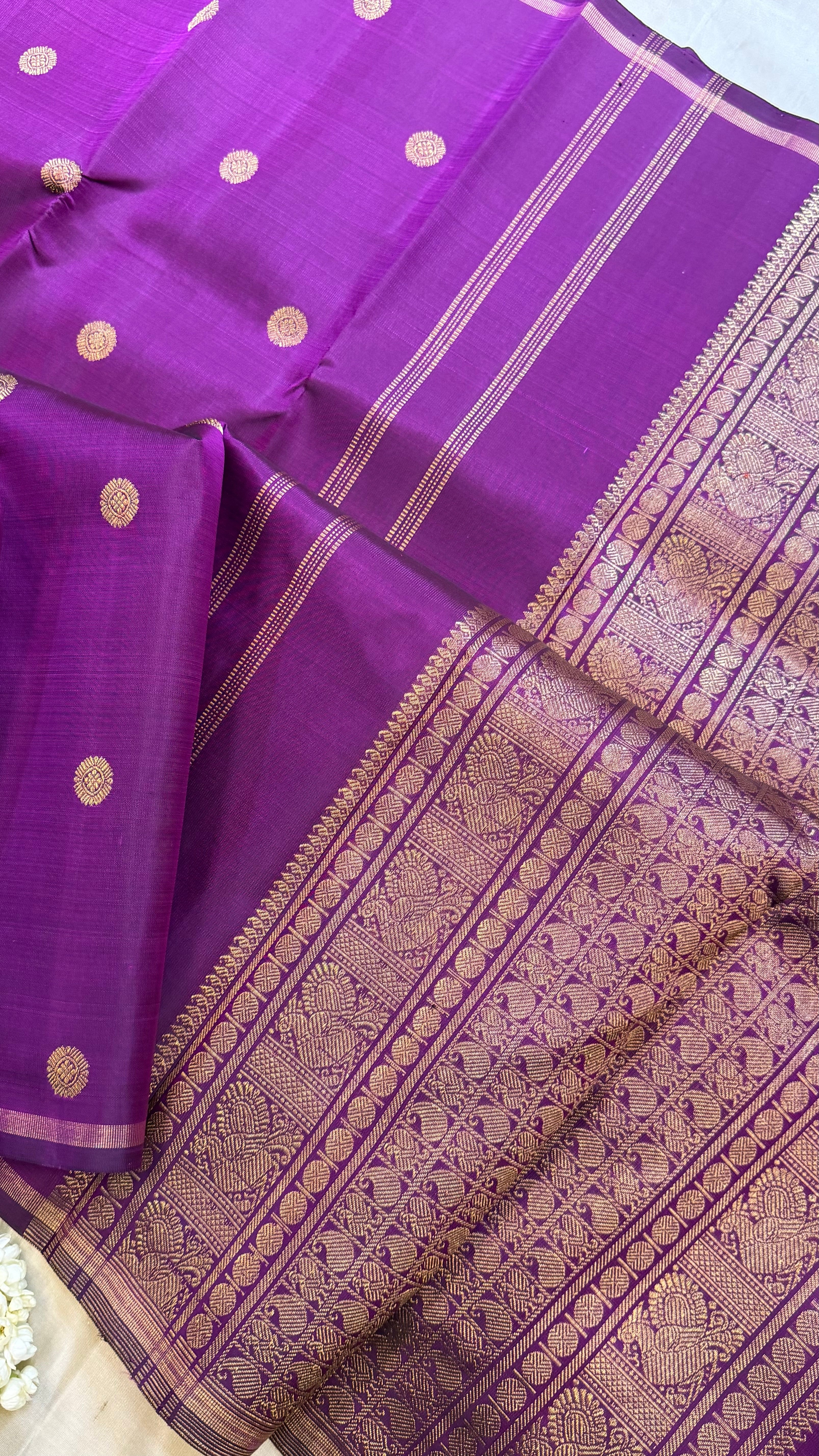 Purple shot rudraksham butta borderless/ Kanjipuram silk