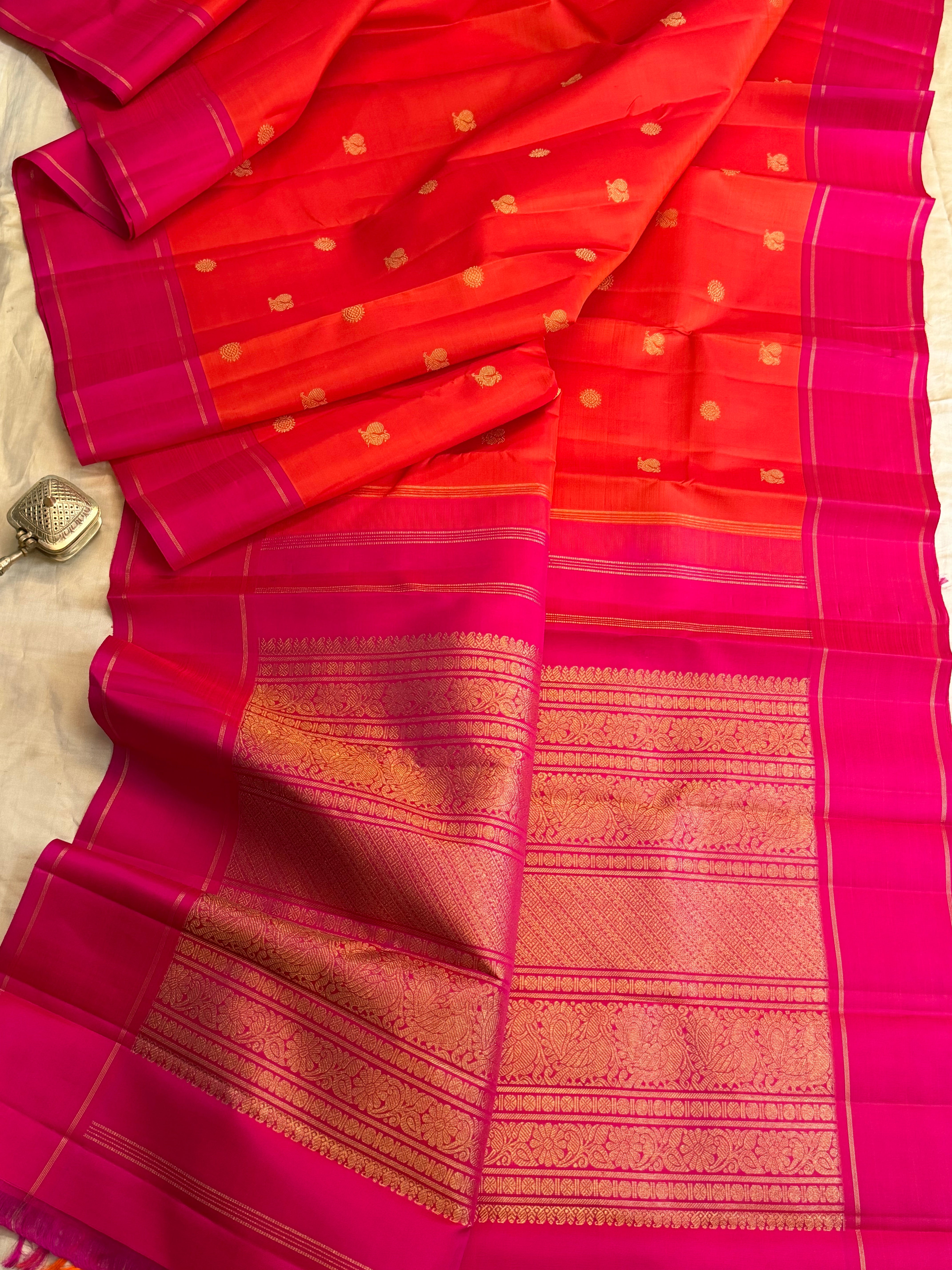 Orange pink Annam chakram Butta / pure Kanjipuram silk