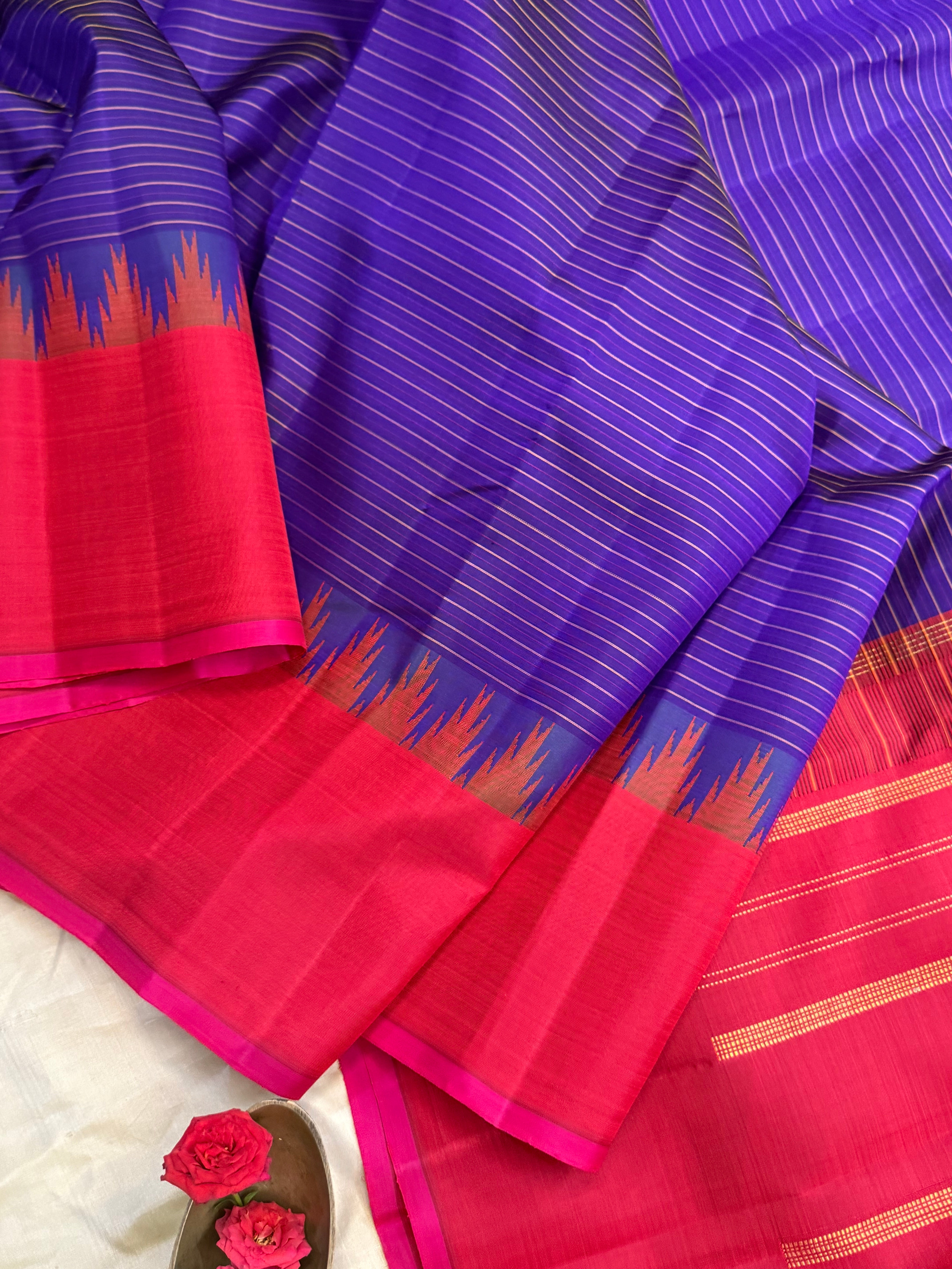 Purplish blue and pinkish red / Arani silk
