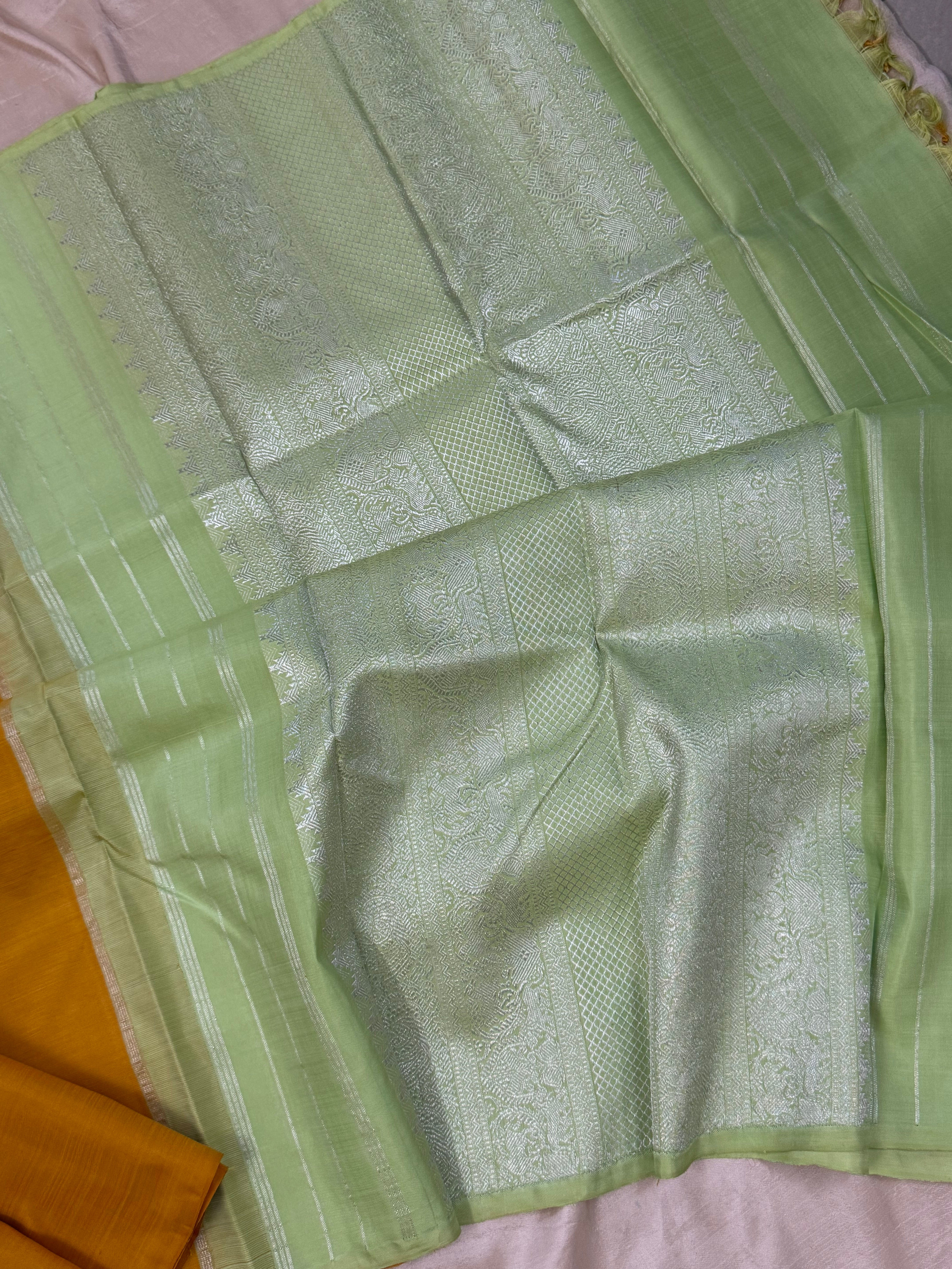 Mustard yellow maan butta silver zari / Kanjipuram silk