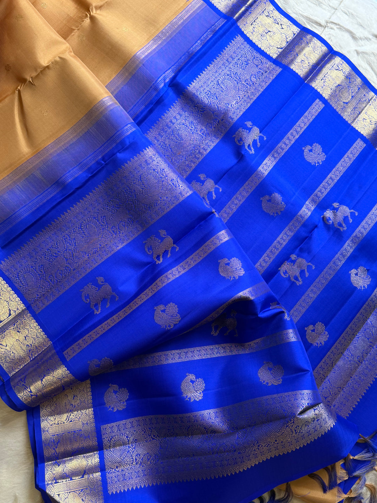 Unusual color combo pure Zari Kanjipuram