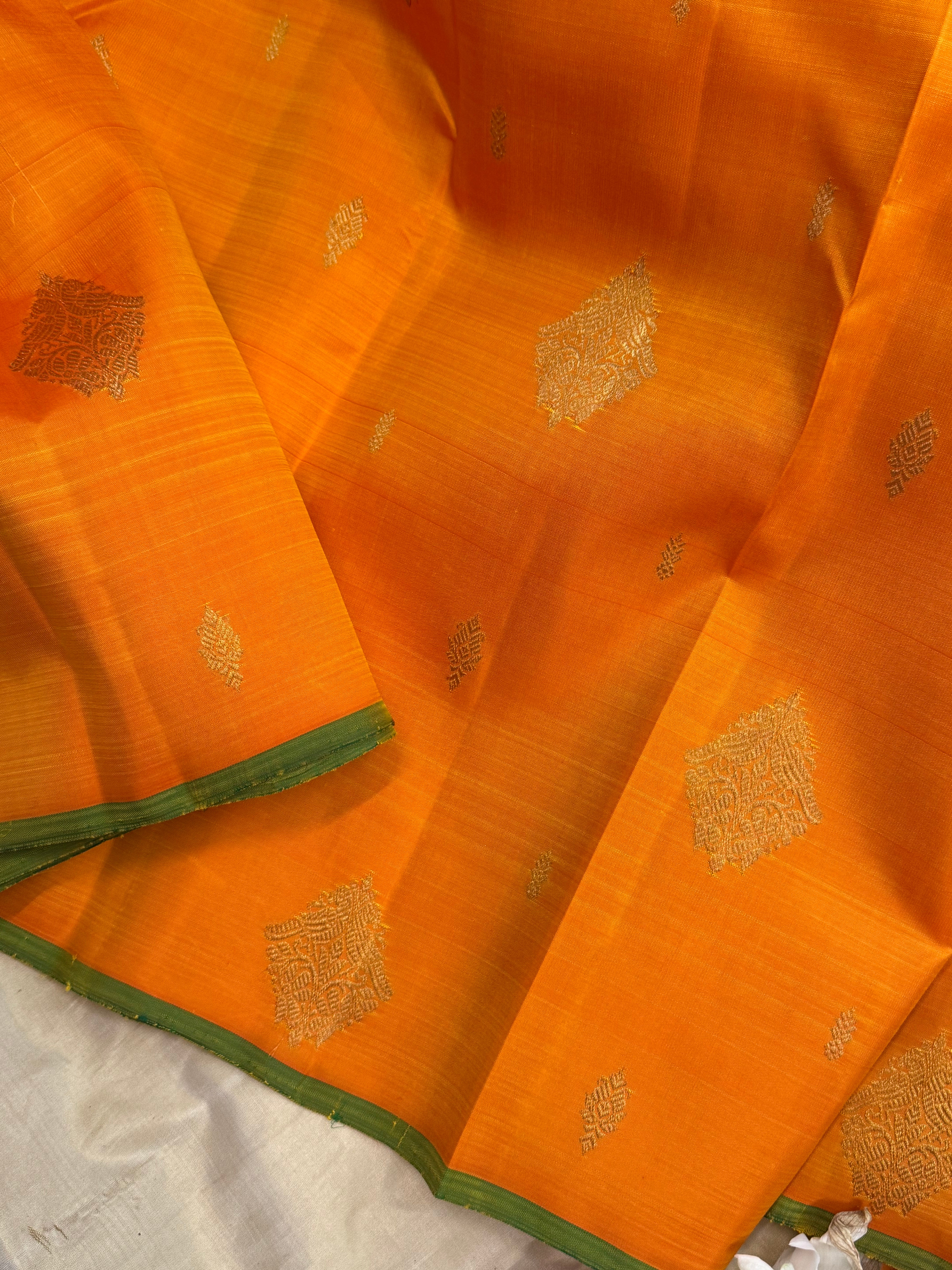 Mambalam manjal borderless/ Kanjipuram silk