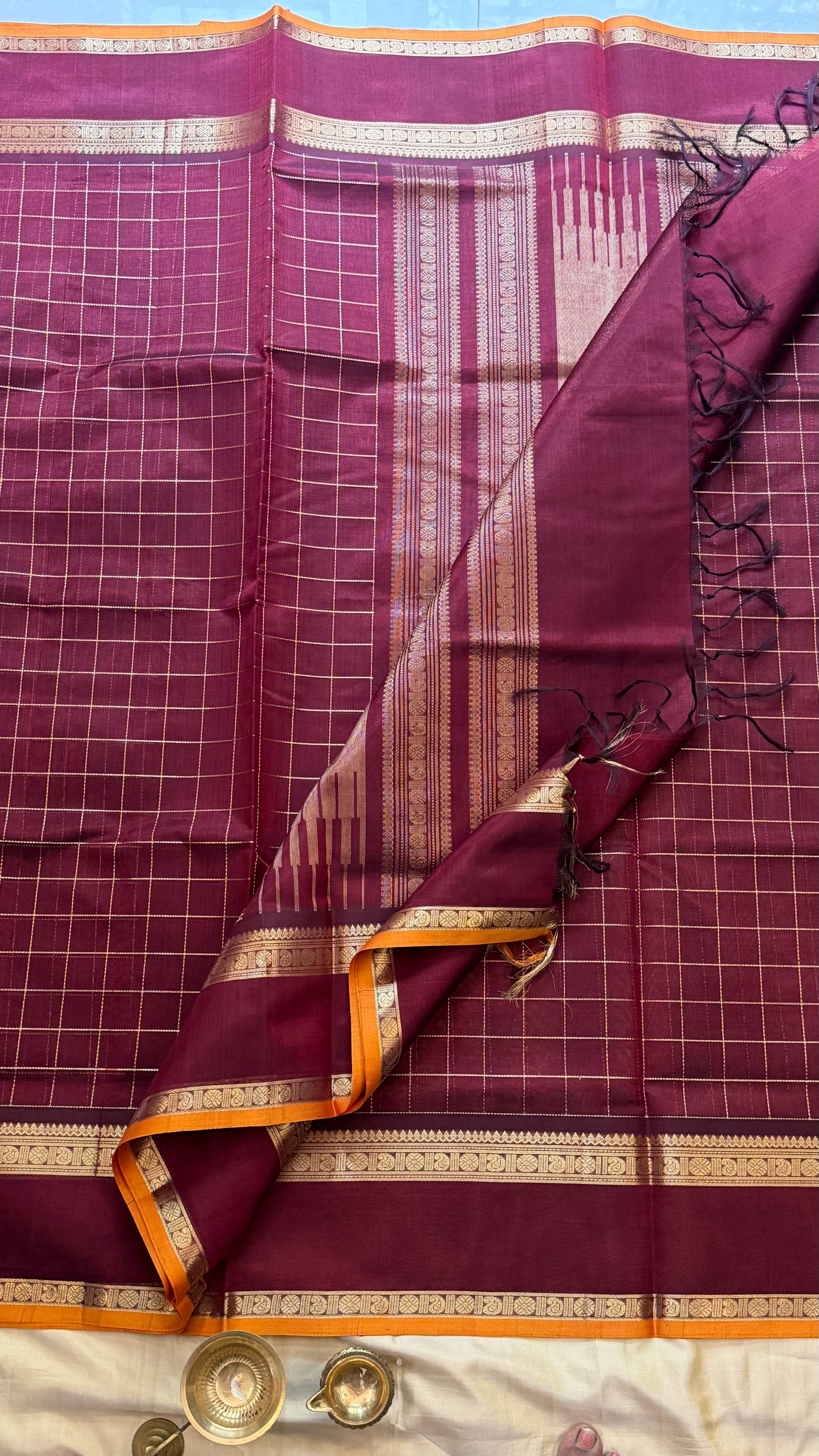 Paaku checks retta pet silk cotton.