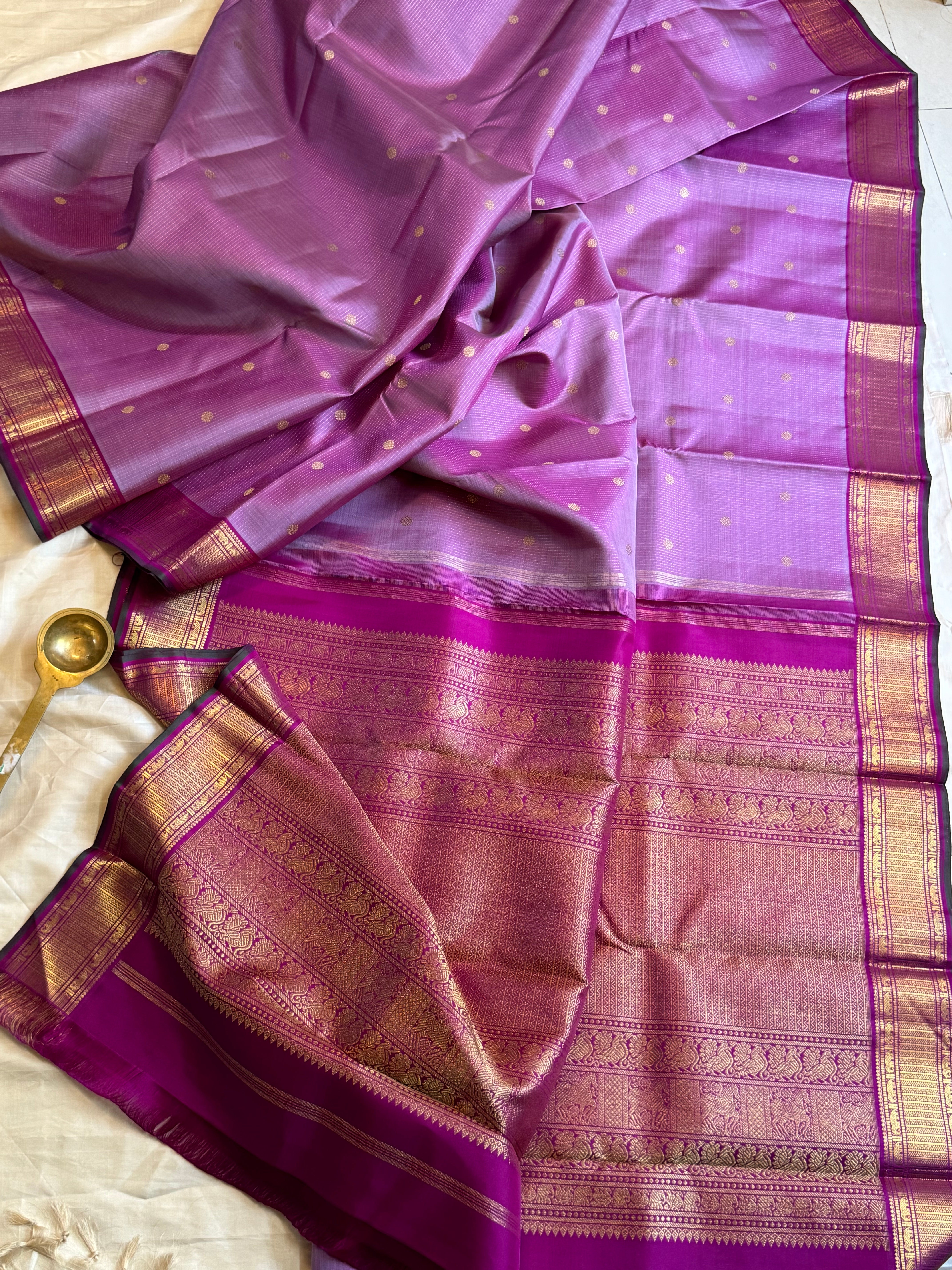 Dual tone oosivanam kanjipuram silk