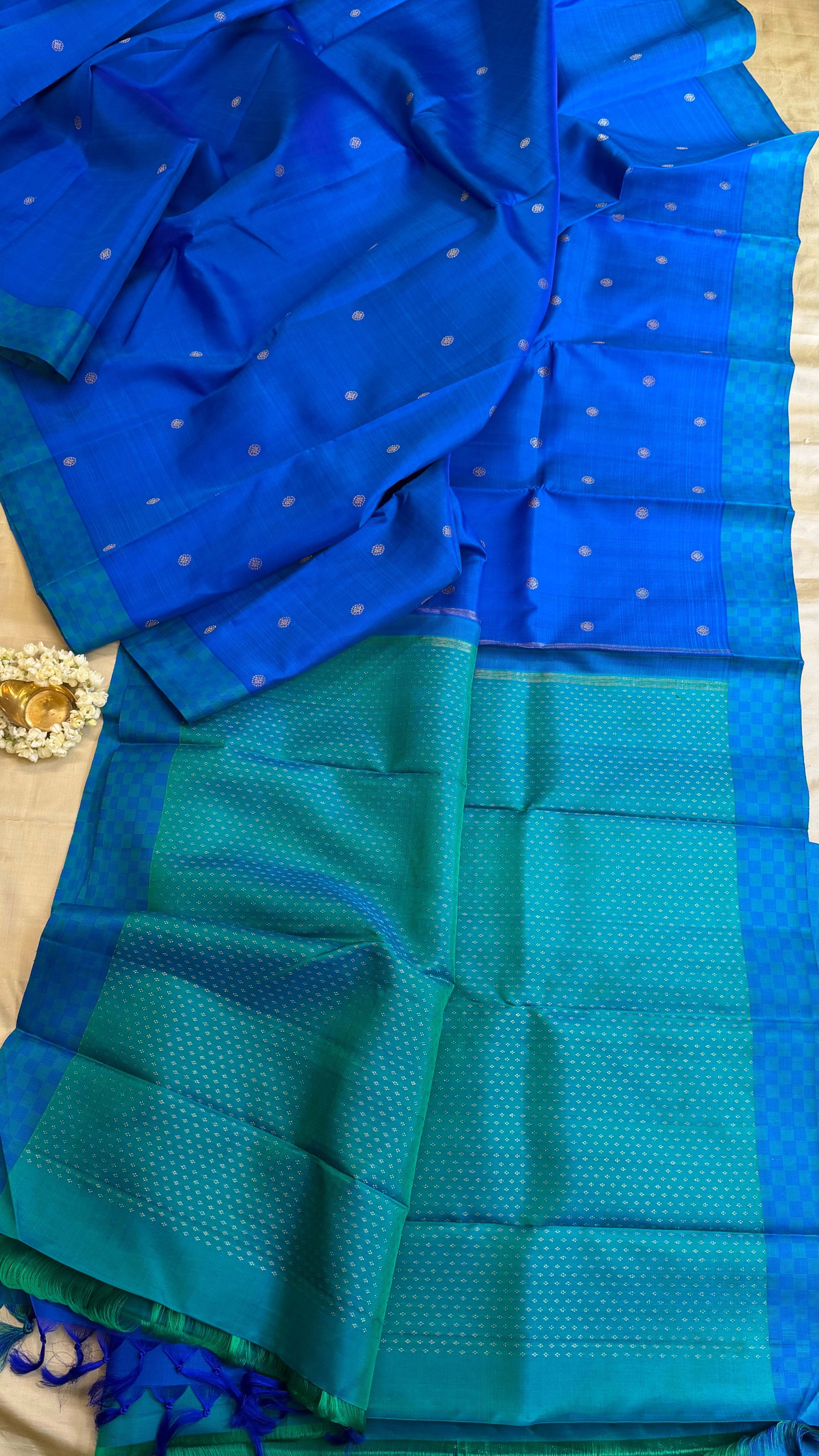 Blue paimadi border / Kanjipuram silk