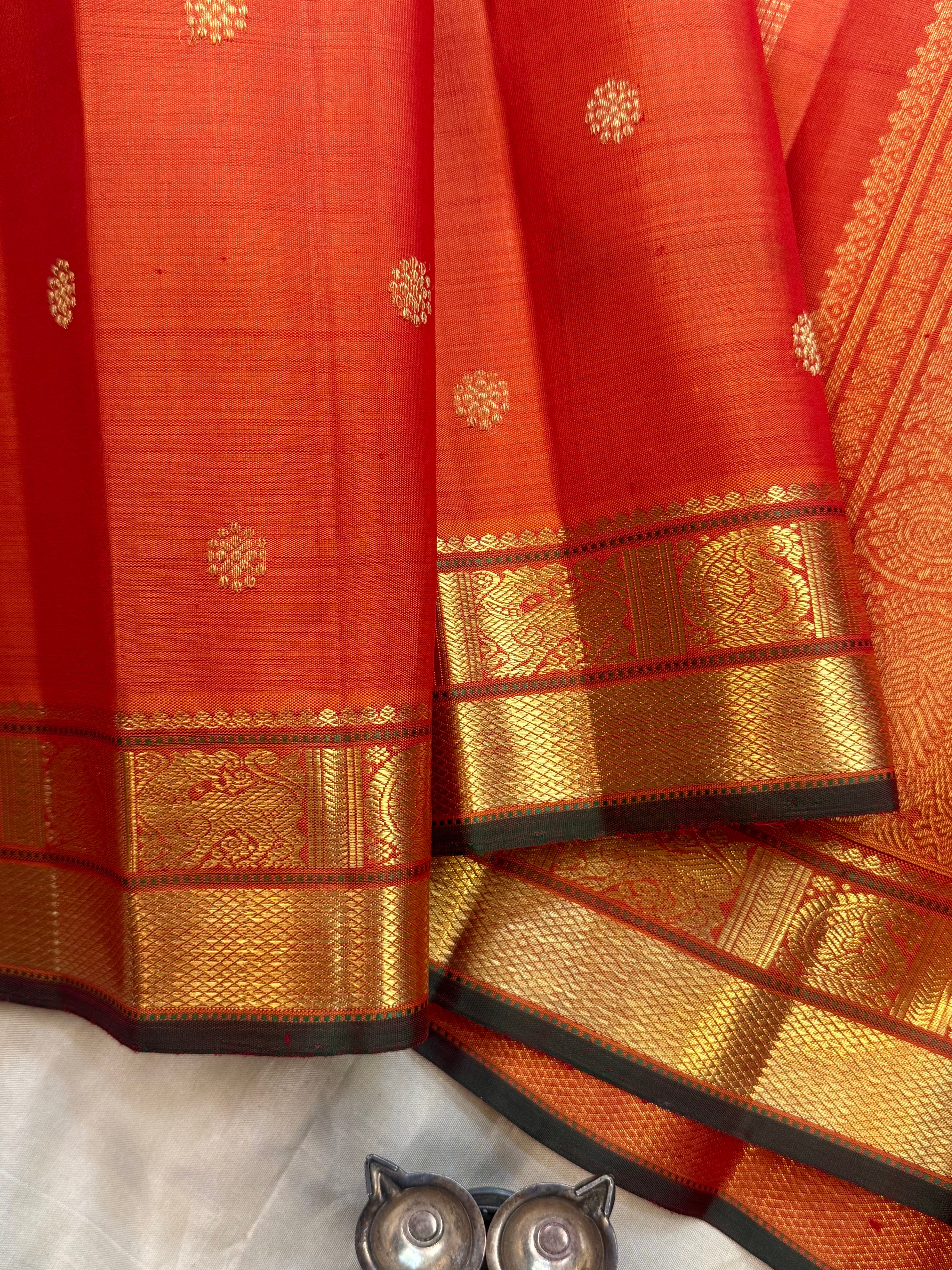 Orange retta border / Kanjipuram silk