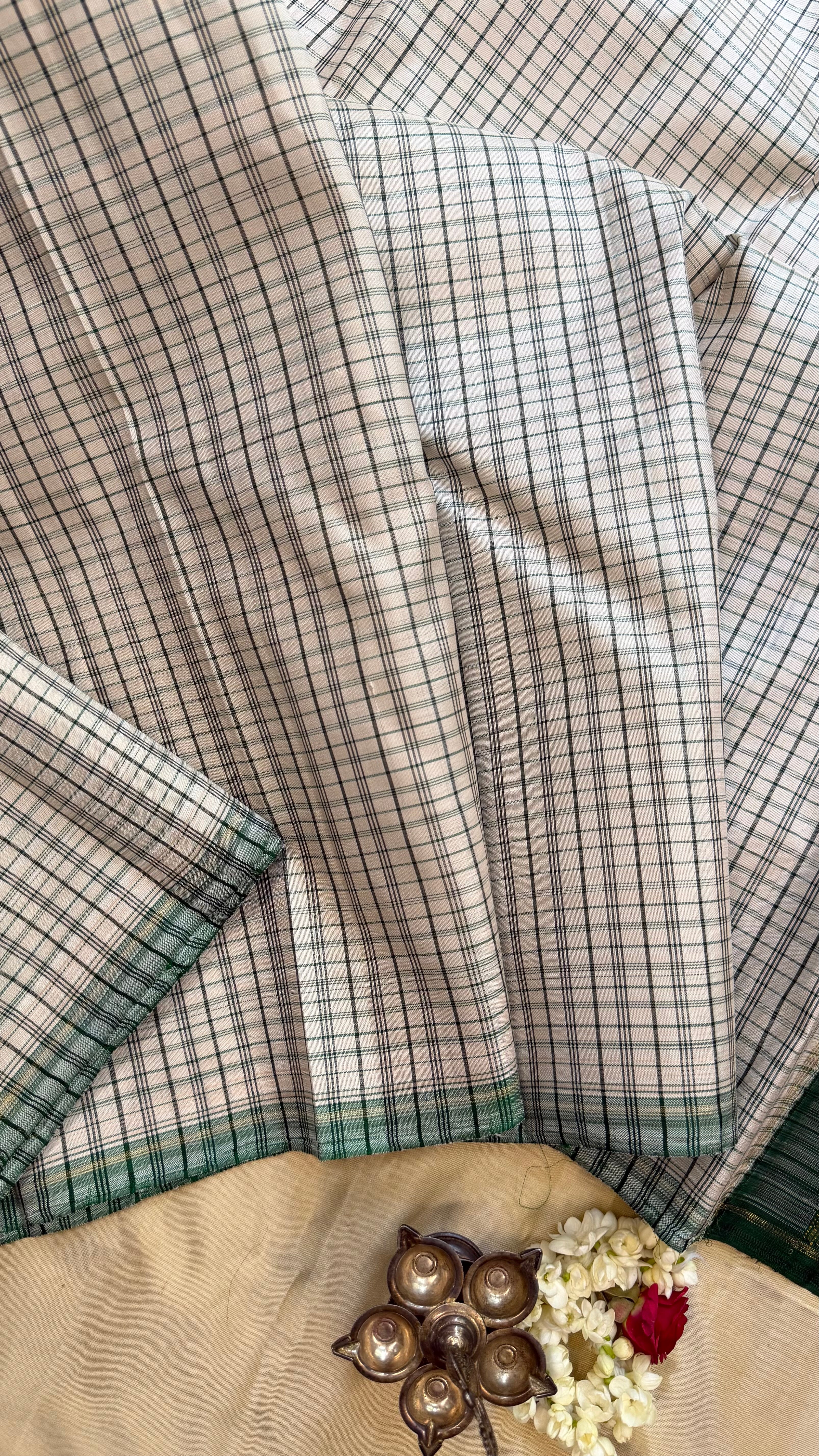 Chettinad kattam offwhite / Kanjipuram Silk