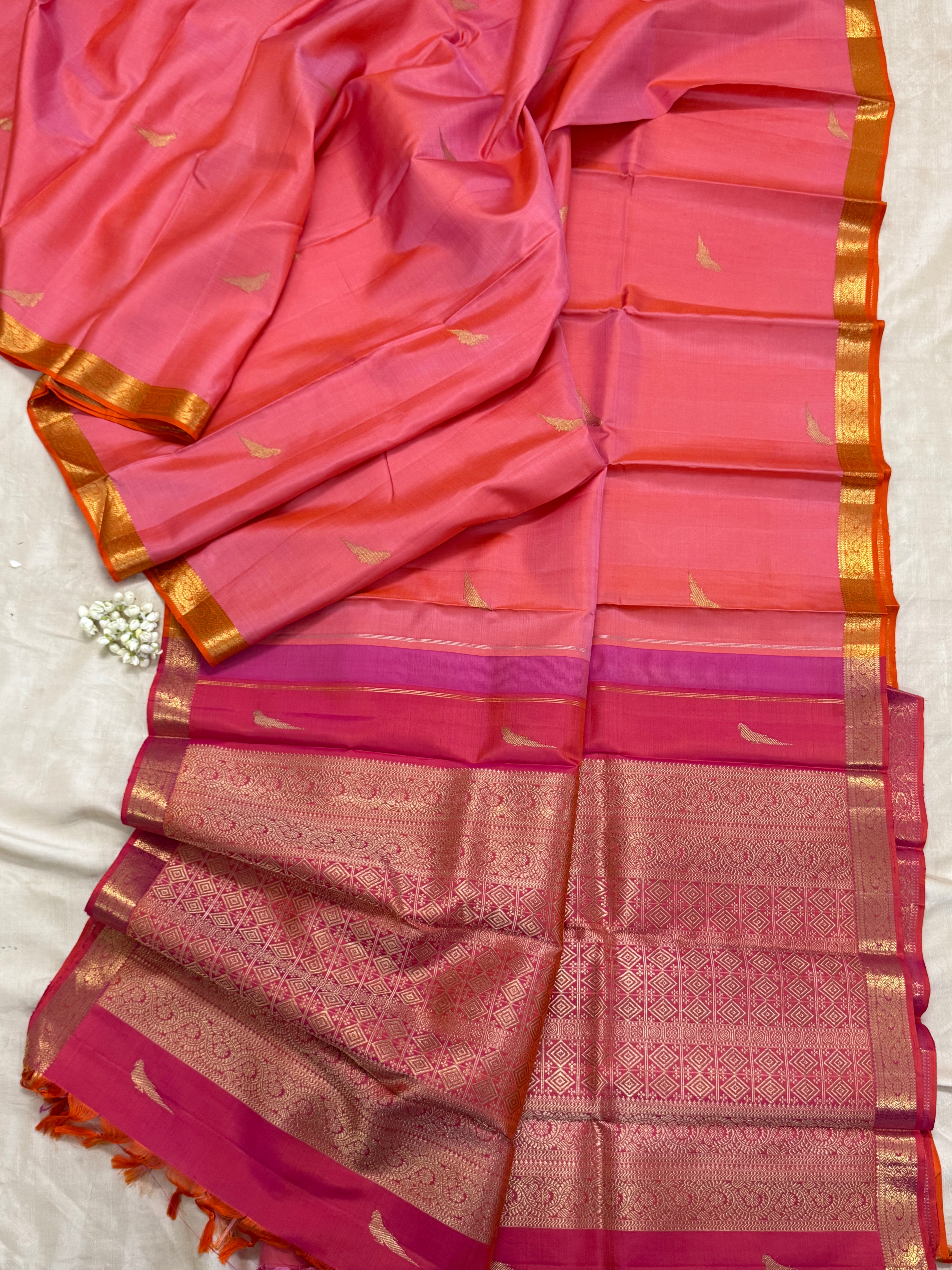 Peachish pink killi butta small border/ Kanjipuram silk
