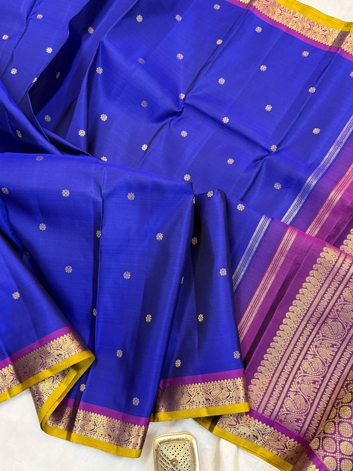 Blue body zari butta and small border pure Zari/ kanjipuram silk saree clsa 11996