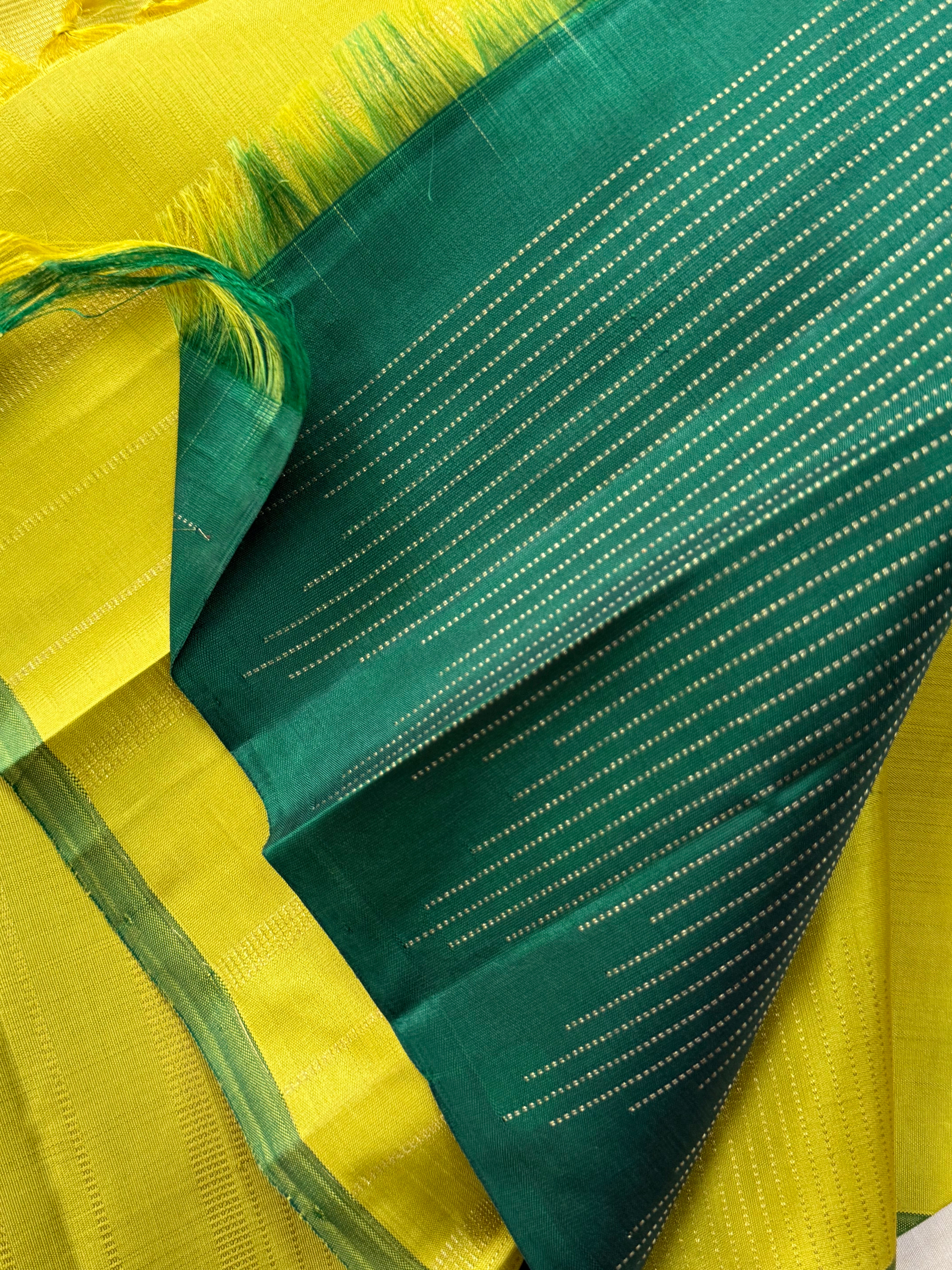 SAMPANGA GREEN BODY RISING ZARI LINE/KANJIPURAM SILK SAREE CLSA9773