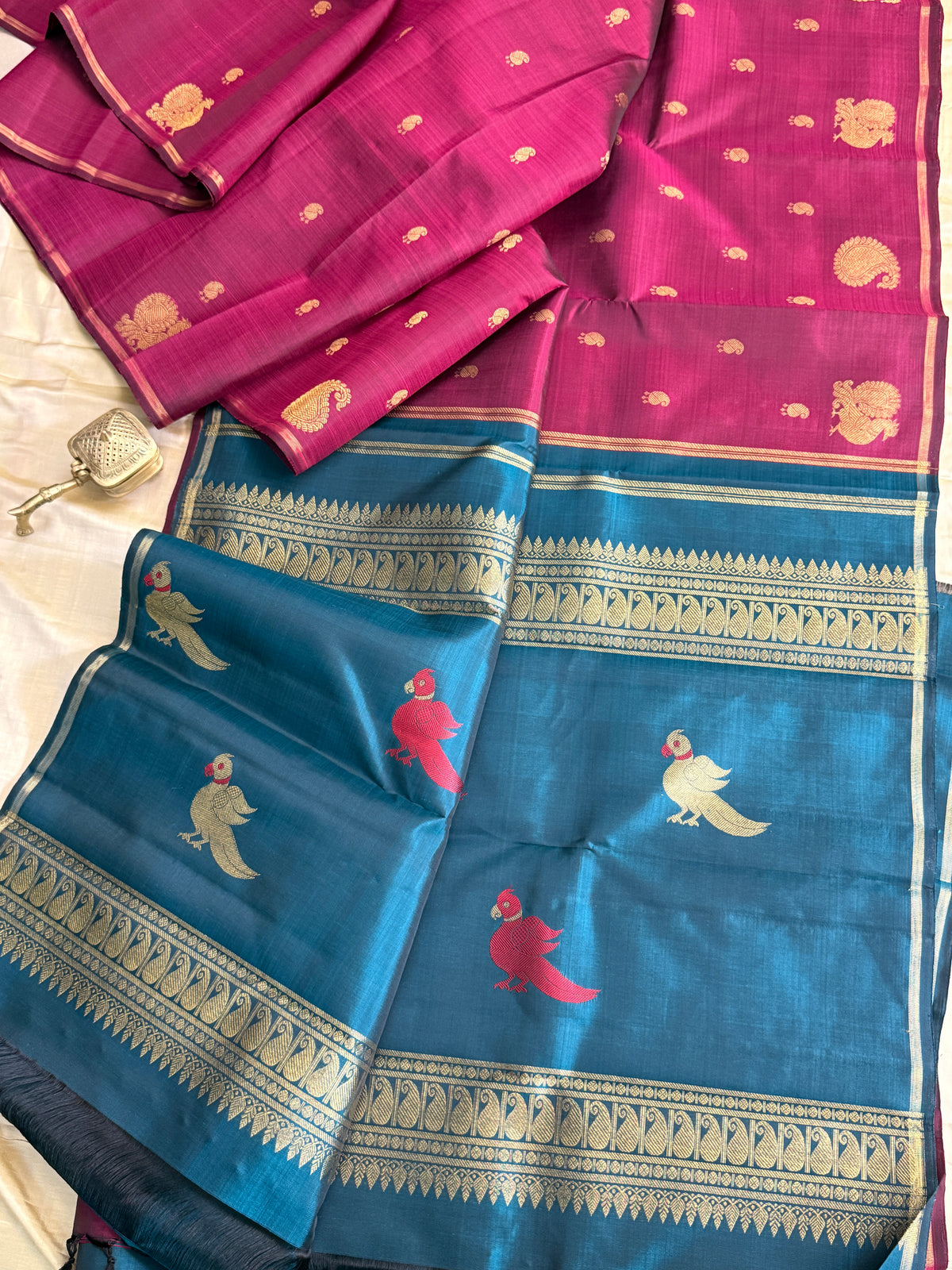 Beetroot body Zari butta border less / kanjipuram silk saree CLSA 11966