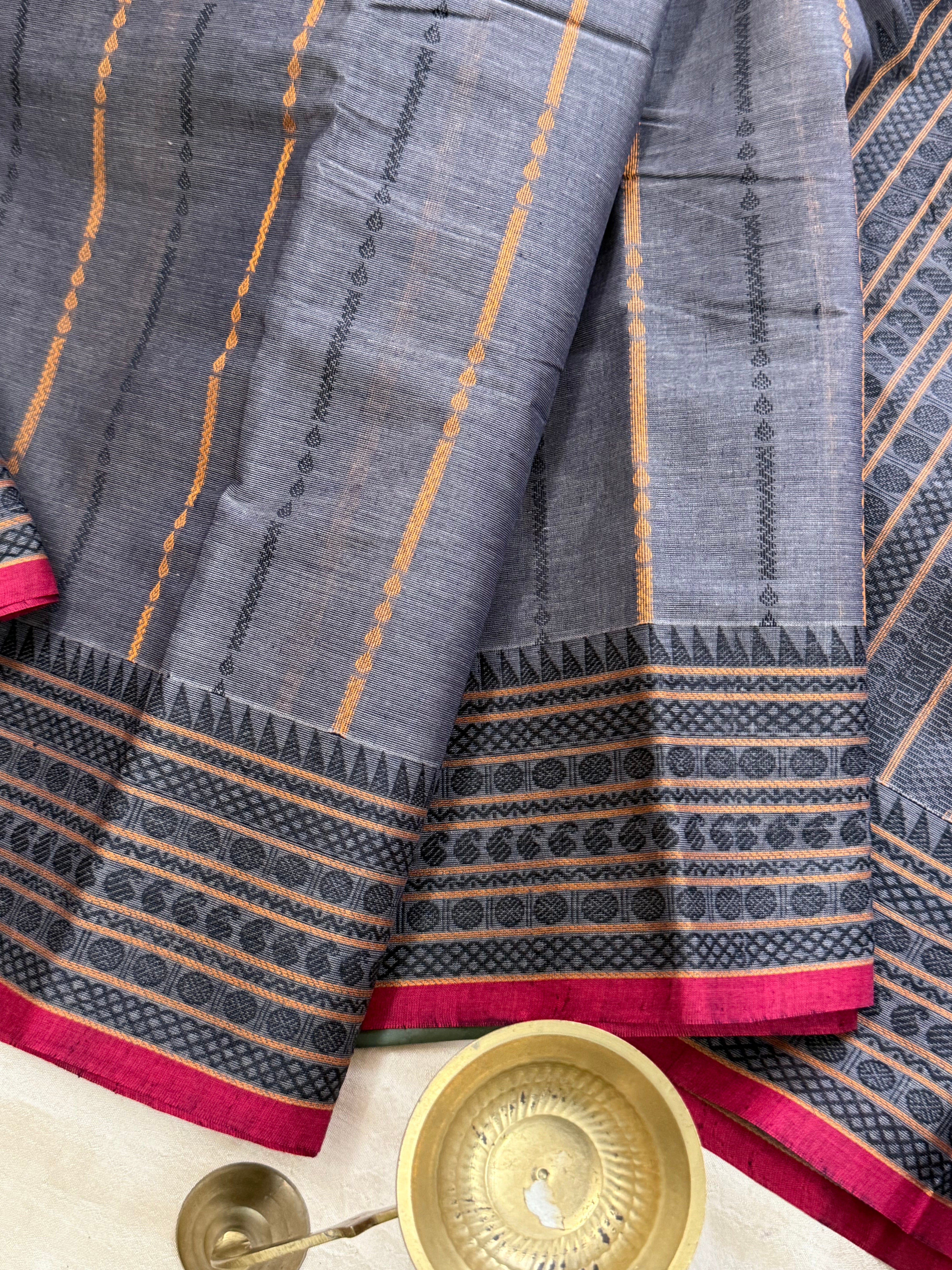 Grey varisapet border/ Kanchi Cotton