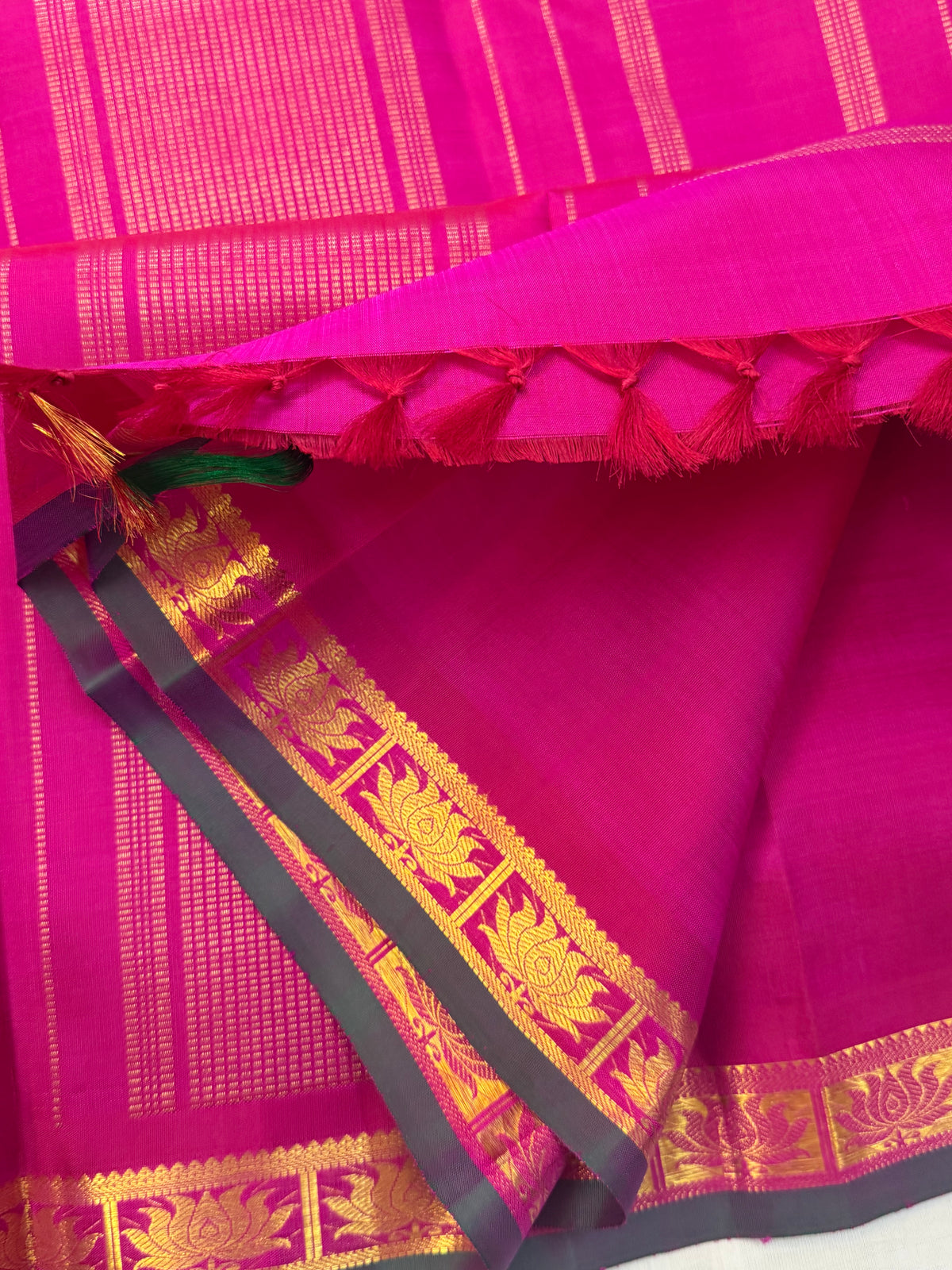 Rani pink small border / Silk Kanjipuram CLSA11566