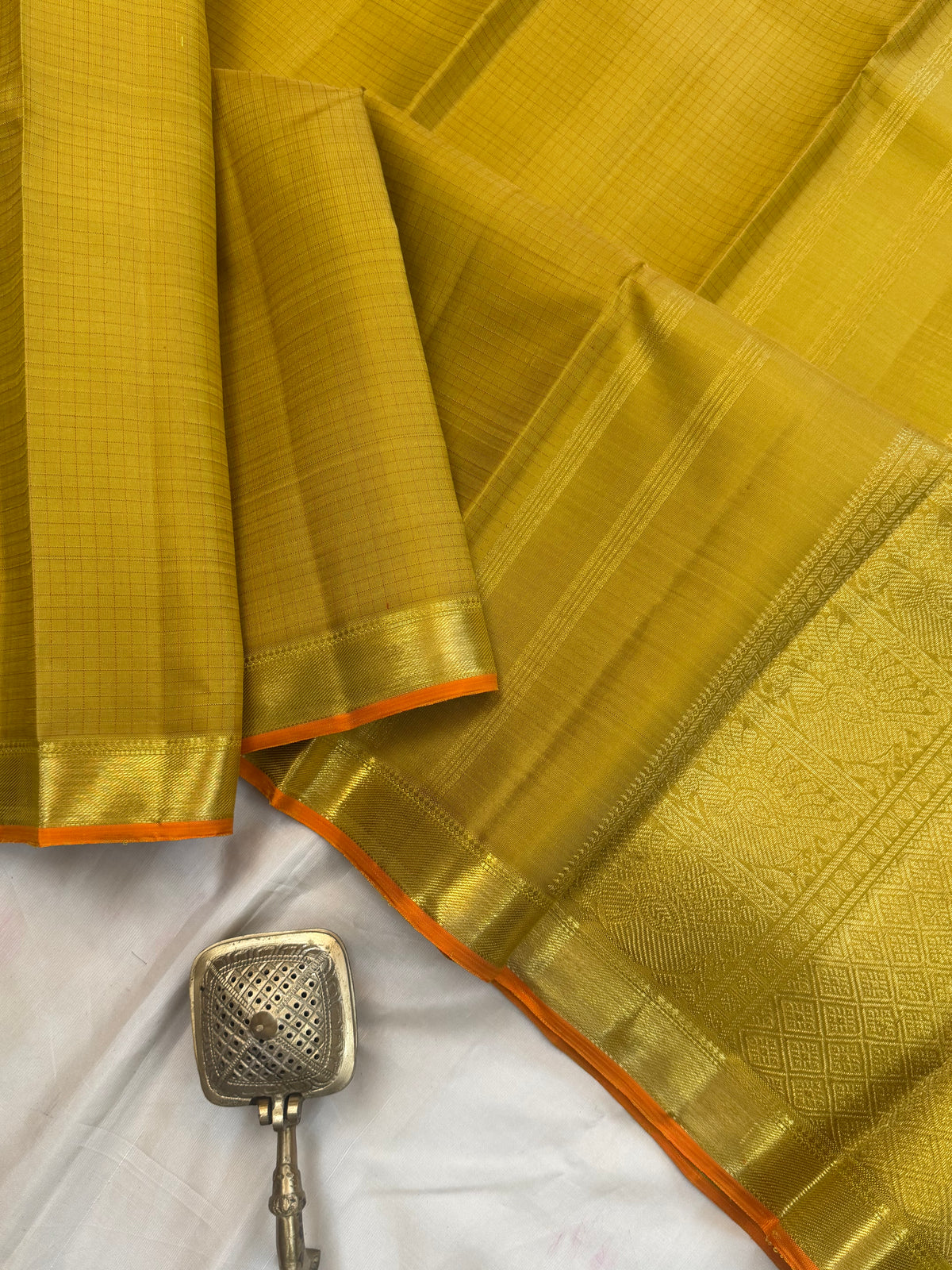 Sampanga podi Kattam / Silk Kanjipuram CLSA10359