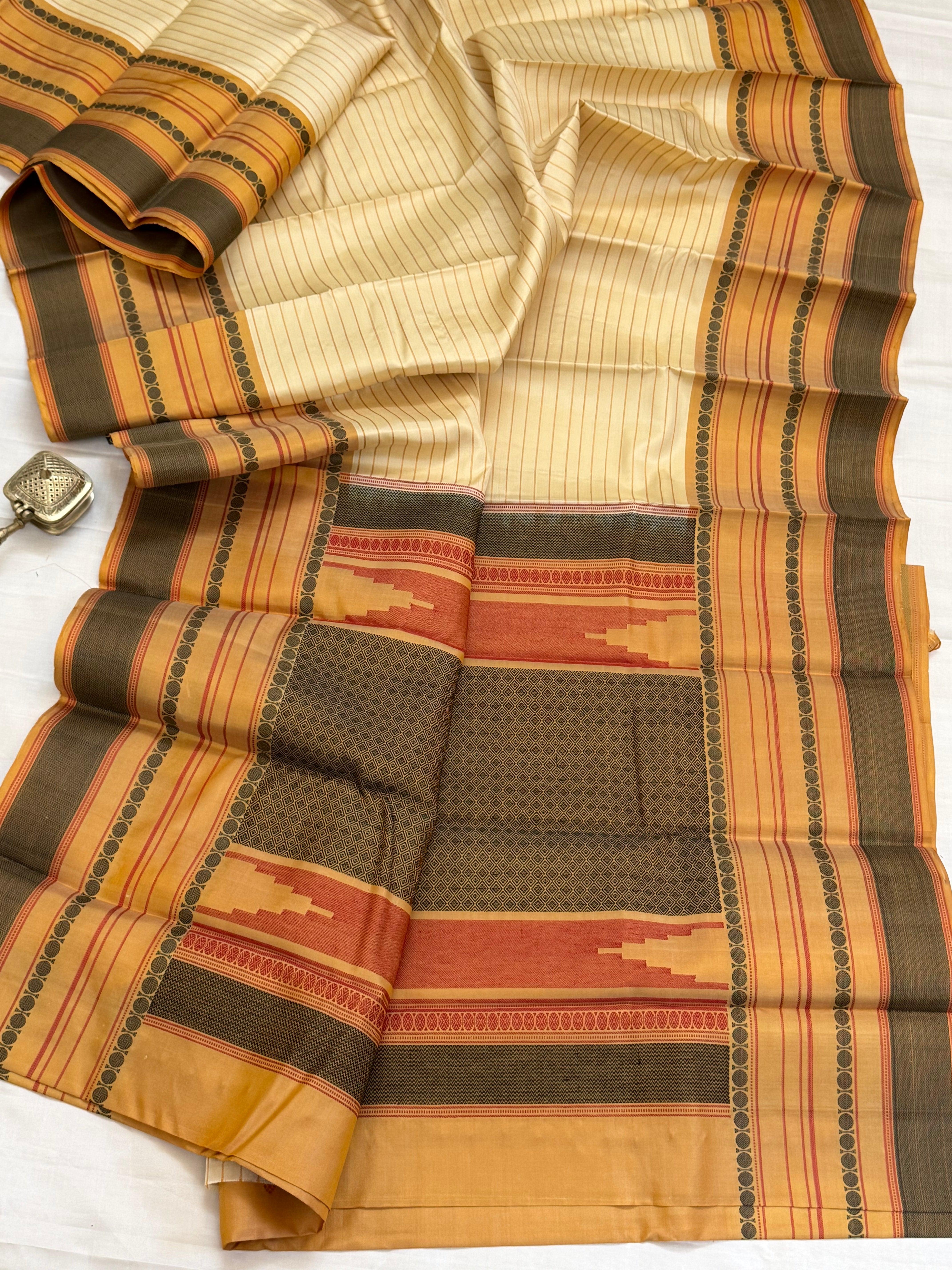 Offwhite stripes varisapet border/ Varnangal Thread work CLSA11274