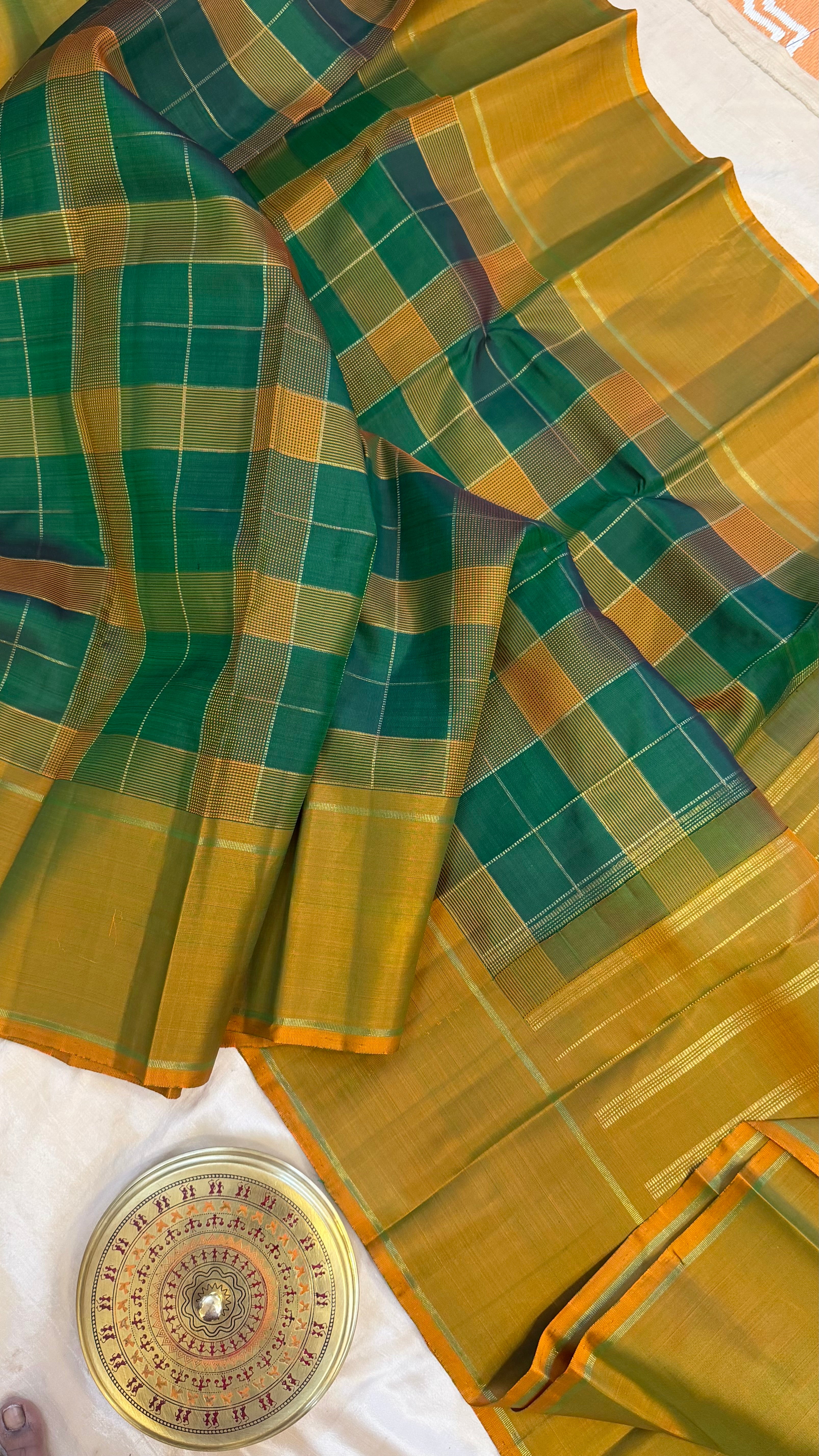 Green and manthulir chettinad Kattam / Kanjipuram silk