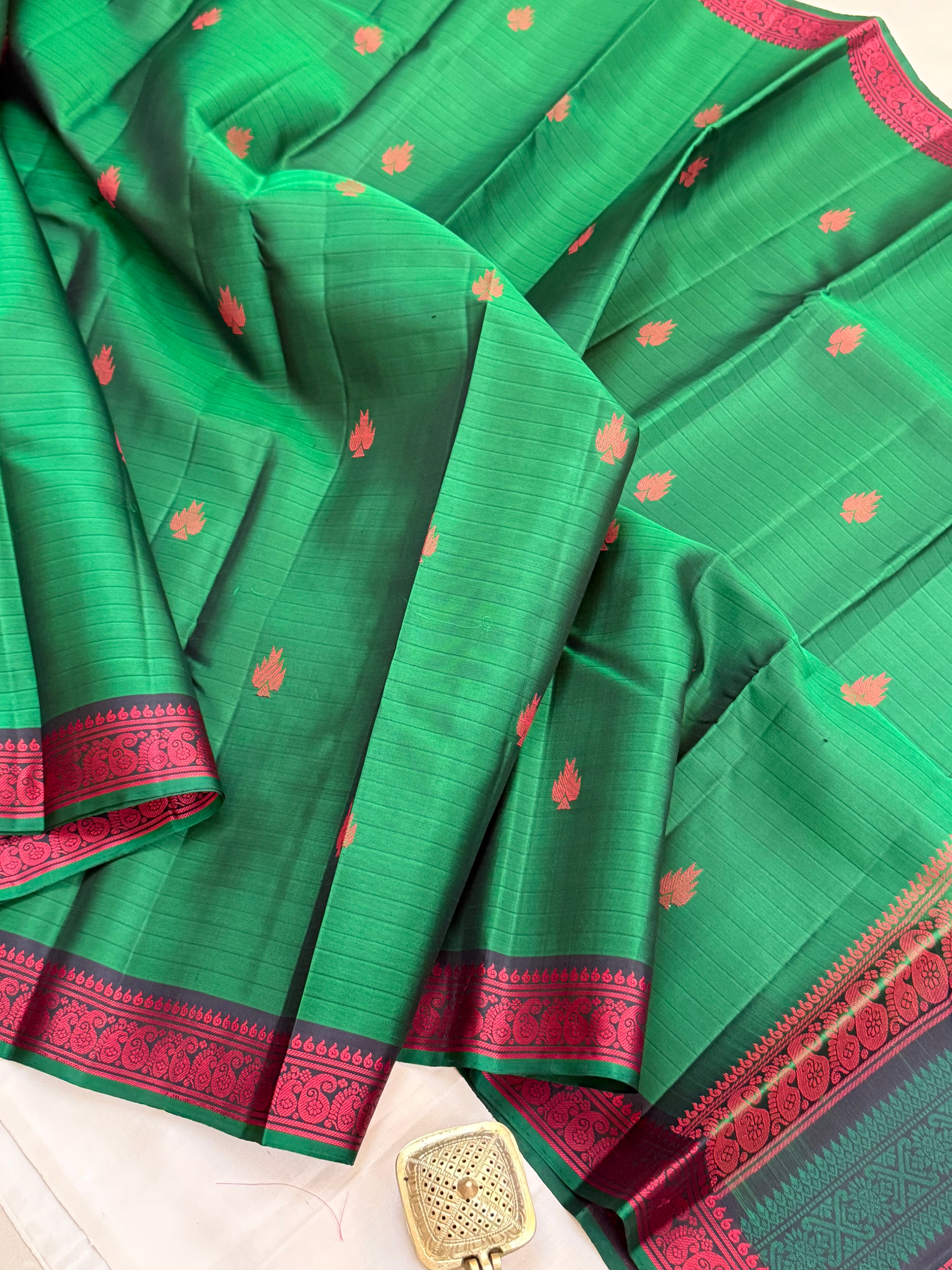 Green annam pet / Varnangal thread work CLSA 11281