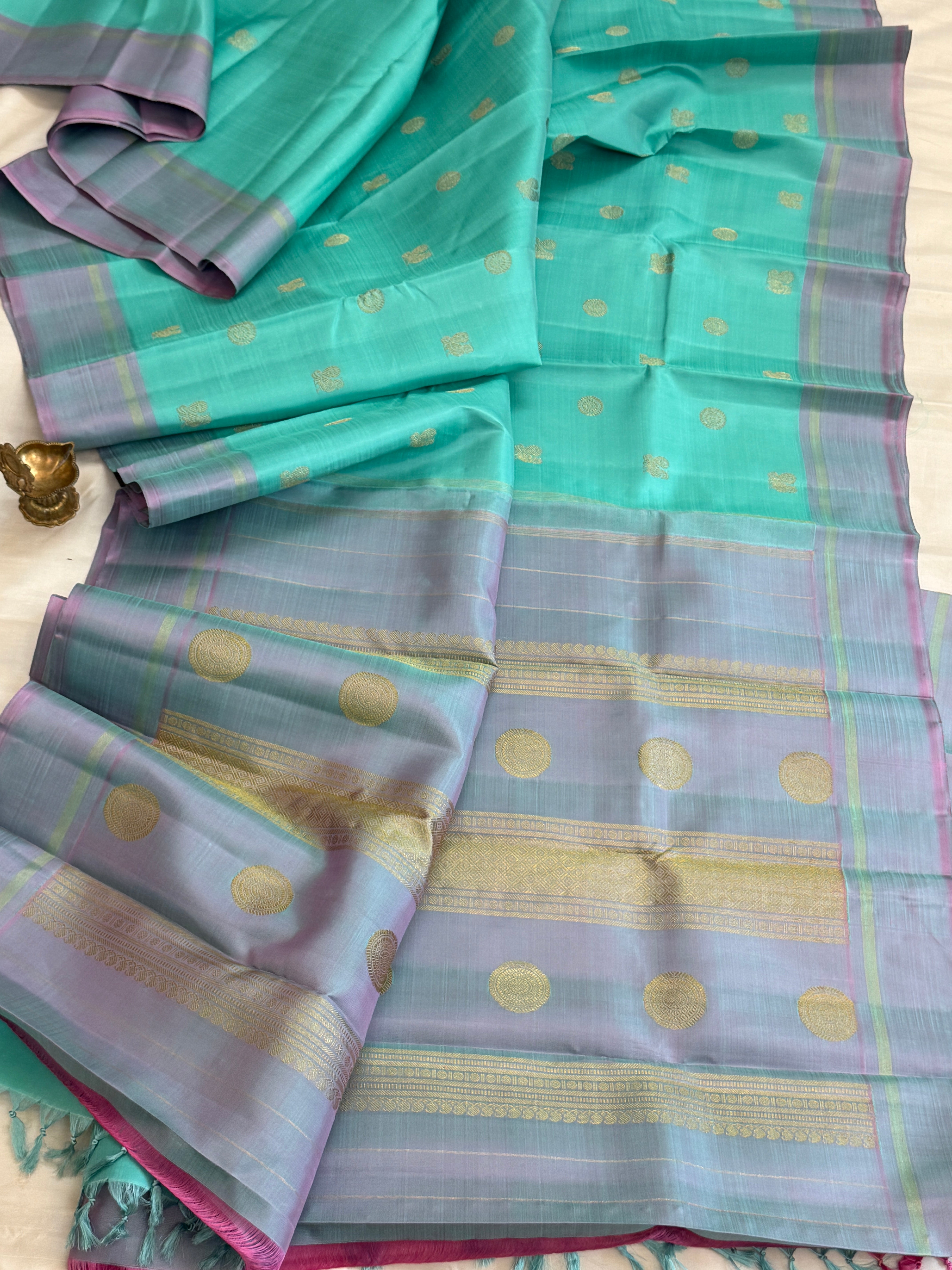 Turquoise sea green Annam chakram Butta, lavender shot pink border/ kanjipuram silk CLSA11216