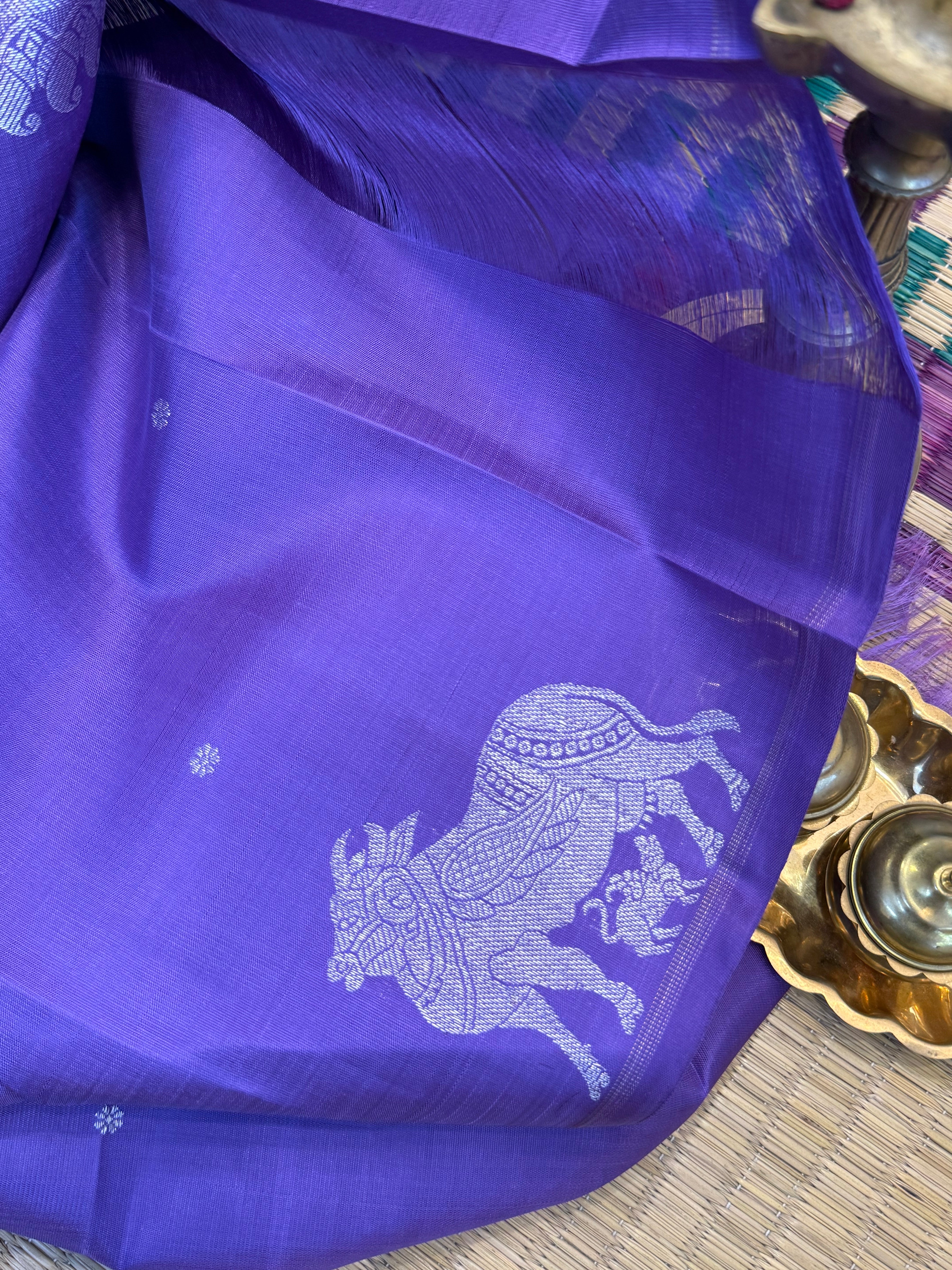 Lavender silver komatha and kolam butta borderless / Kanjipuram silk CL10146