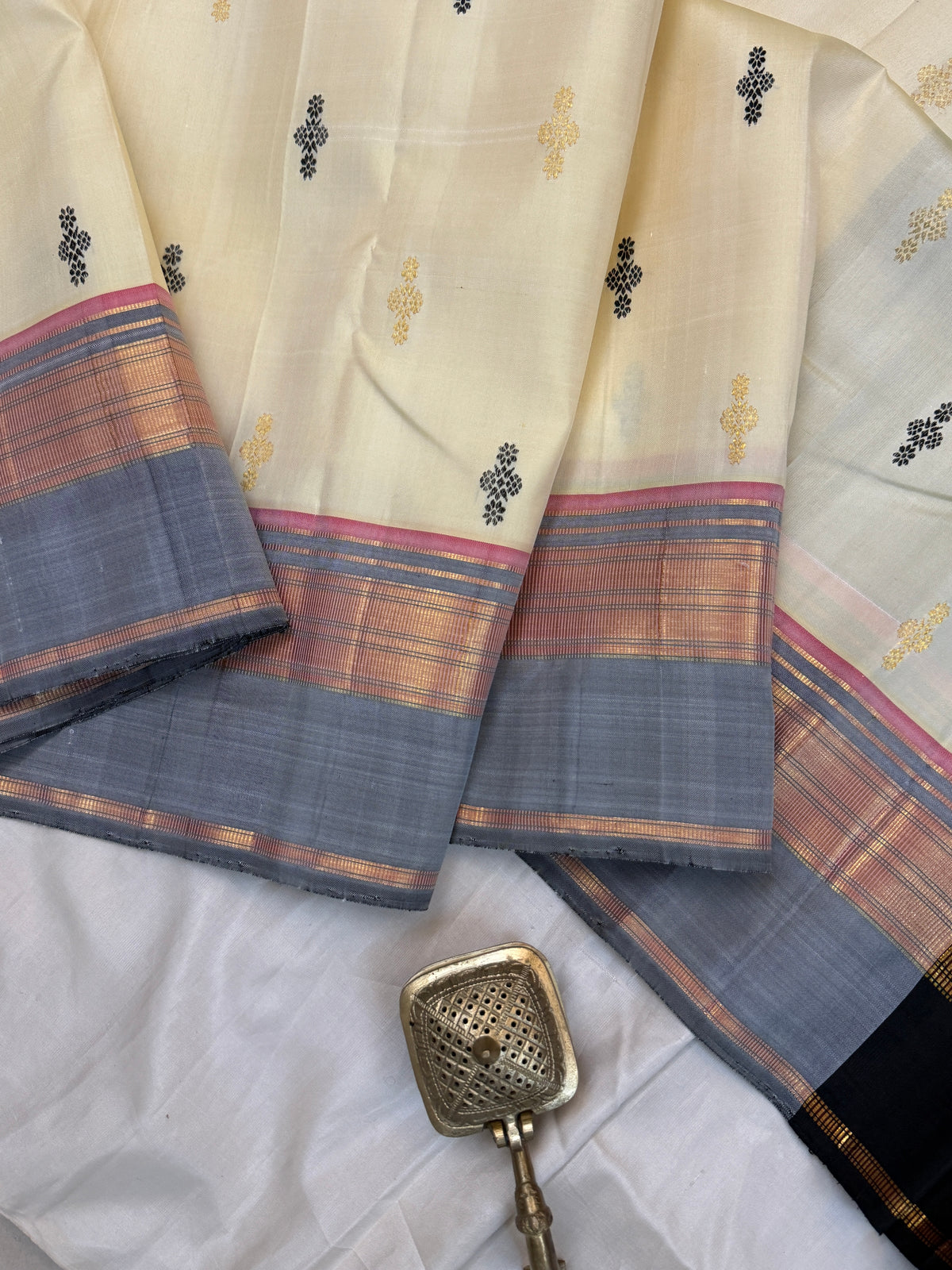 Aarani pure silk saree/clsa12779