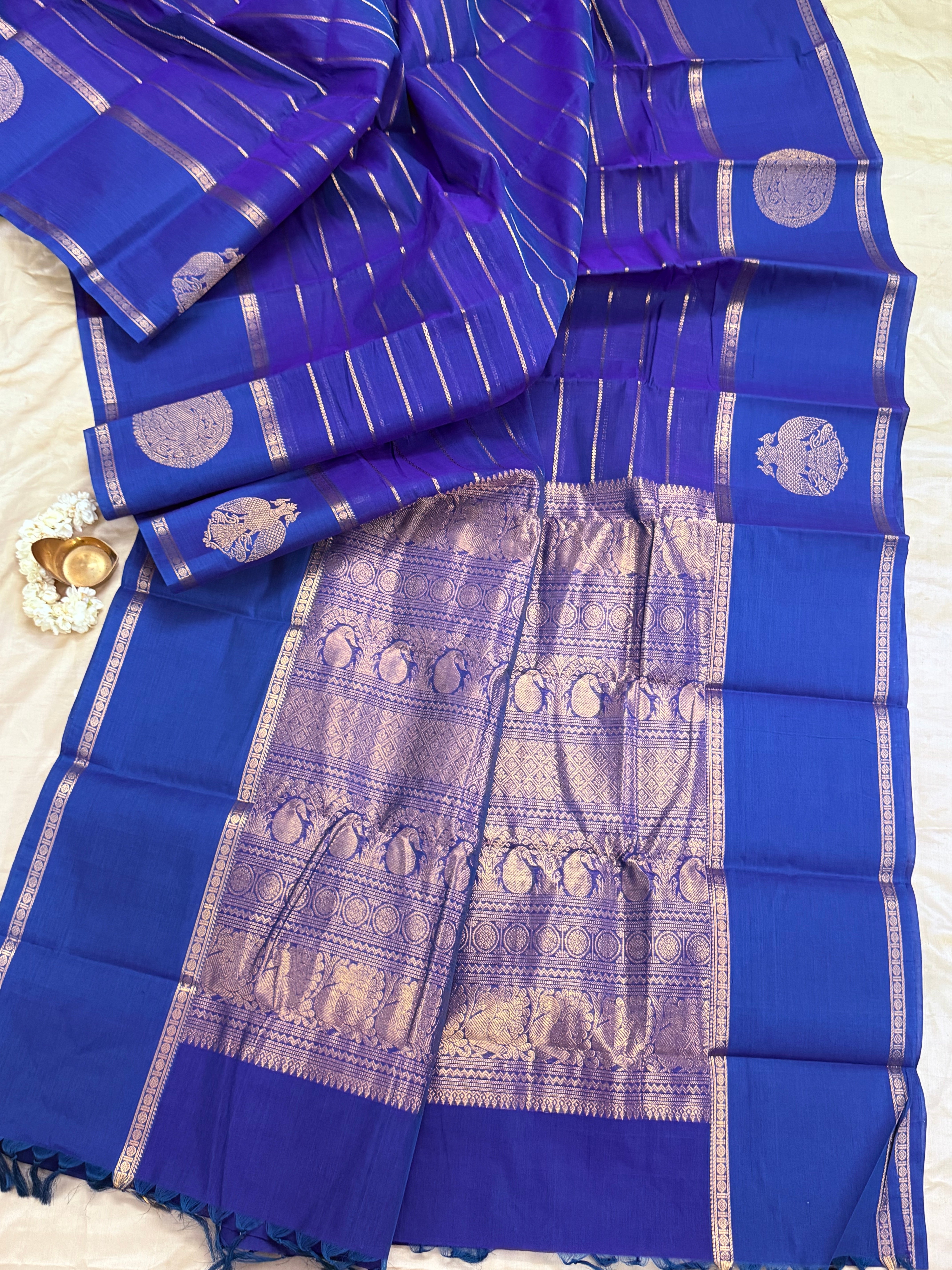 Purplish blue veldhari and border butta/ Kanchi Cotton