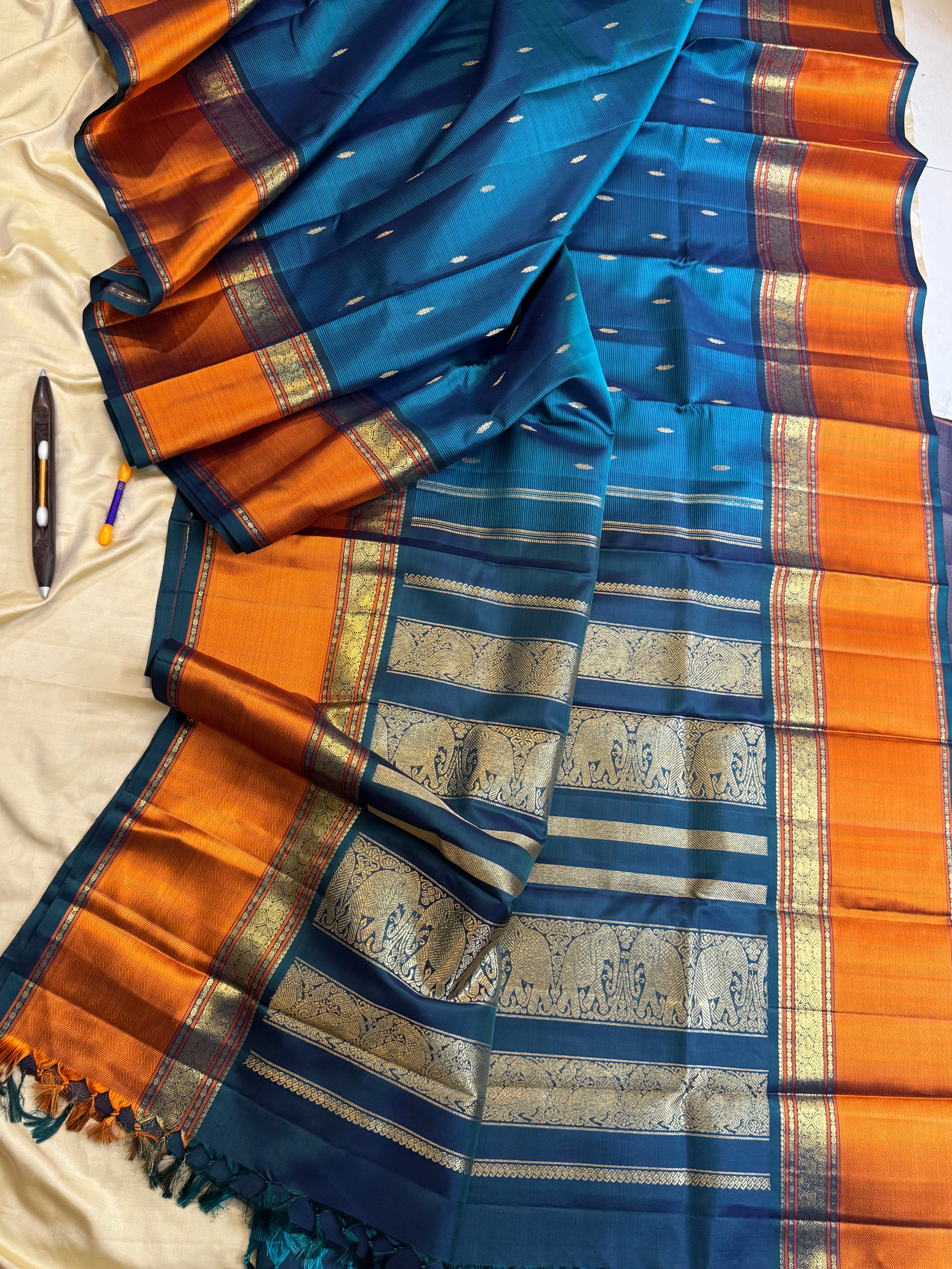 Master weaver Vari Kodu : kanjipuram silk
