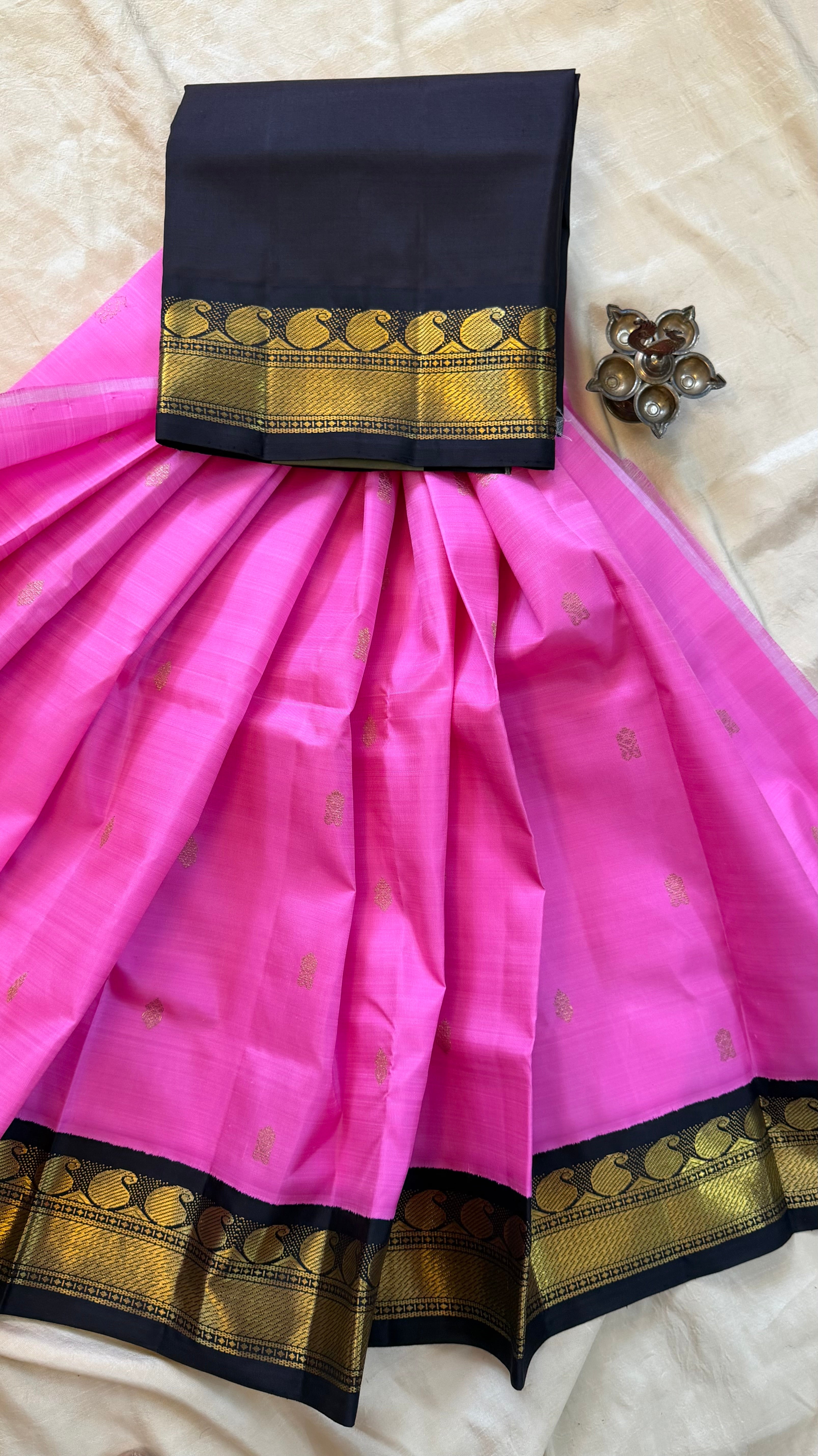 Pink Paavadai set korvai 4 to 6 years