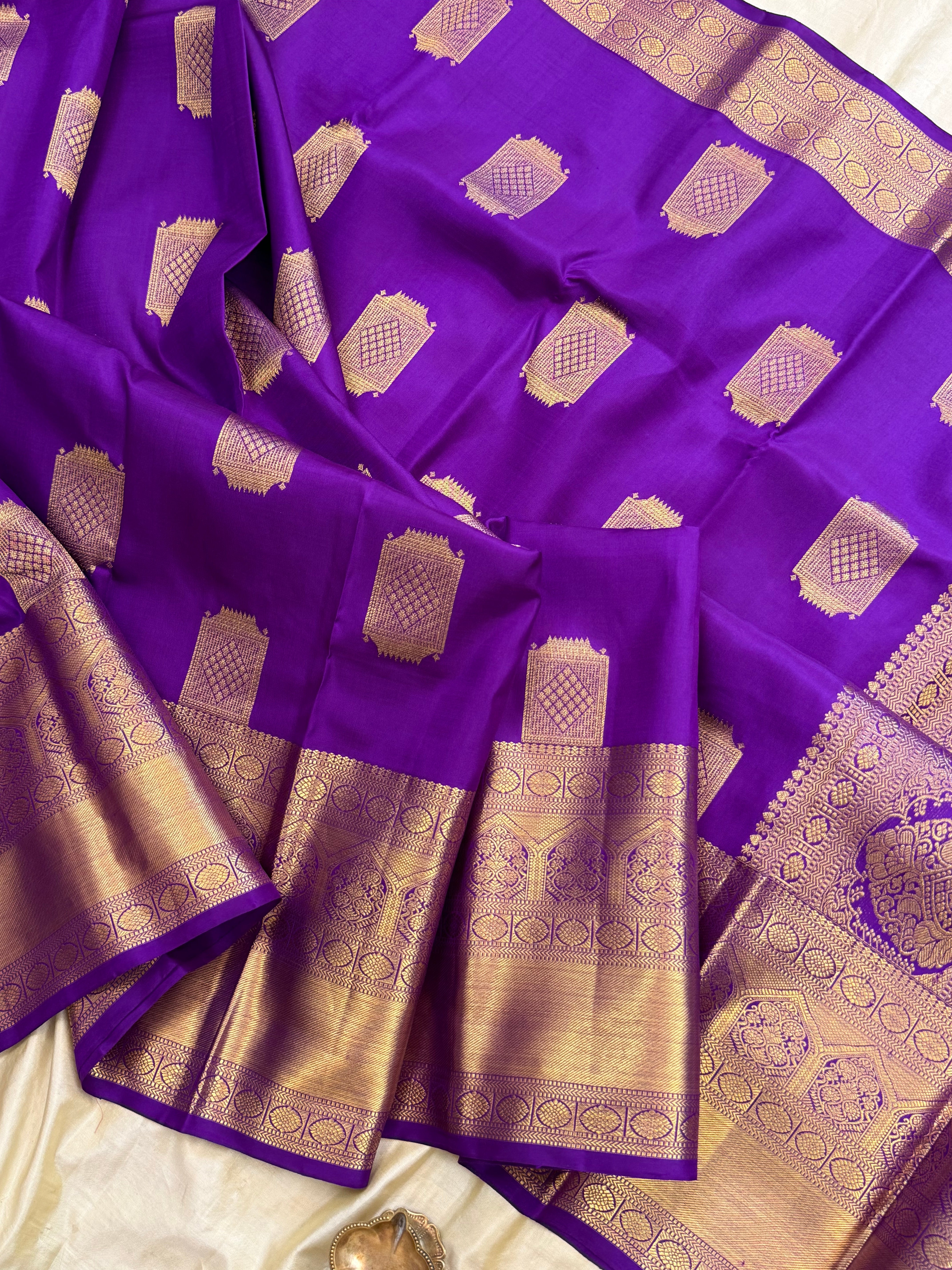 Majenta body colour / Arani silk