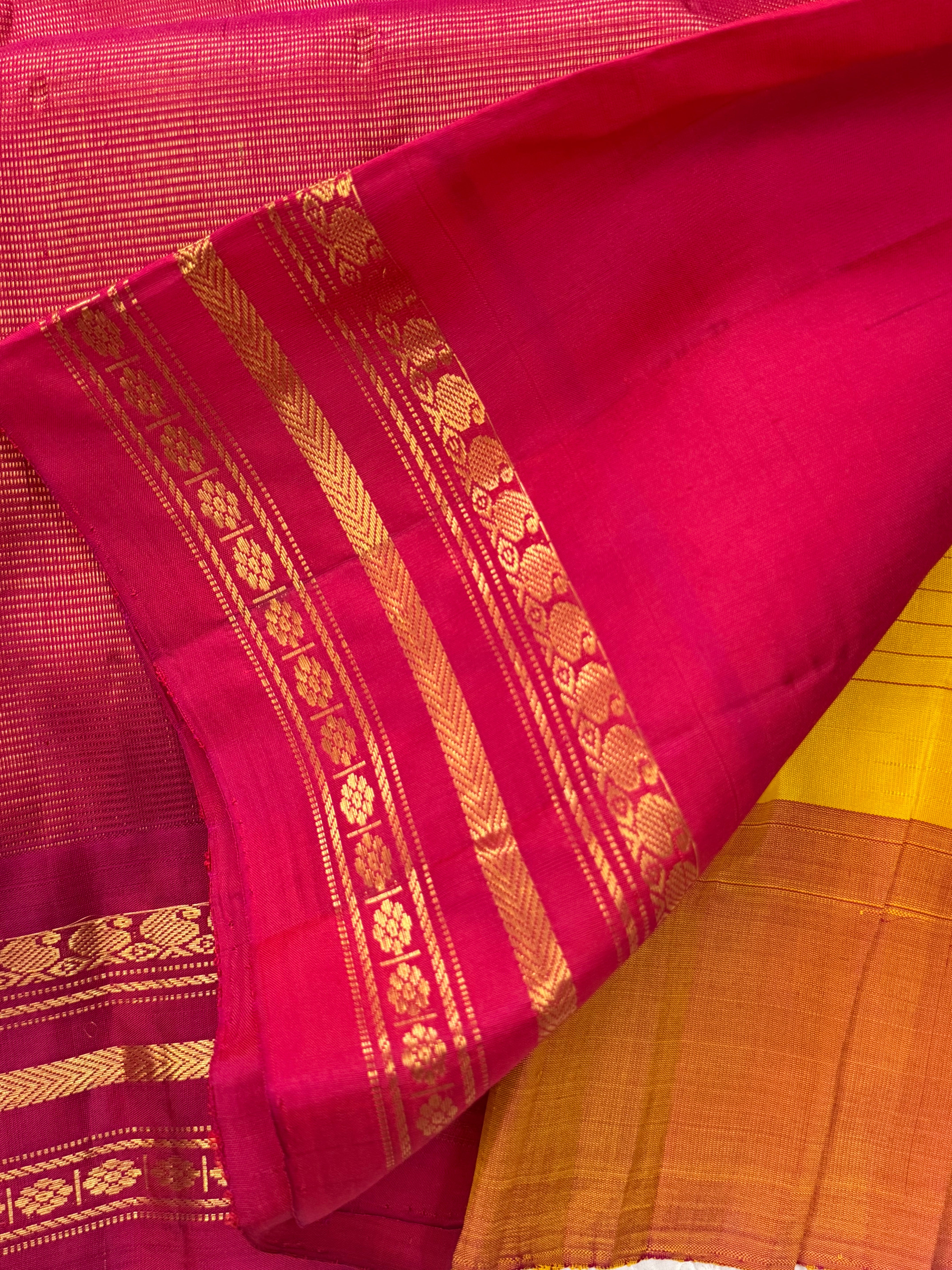 Yellow checks and pink / Gadwal silk CL10309