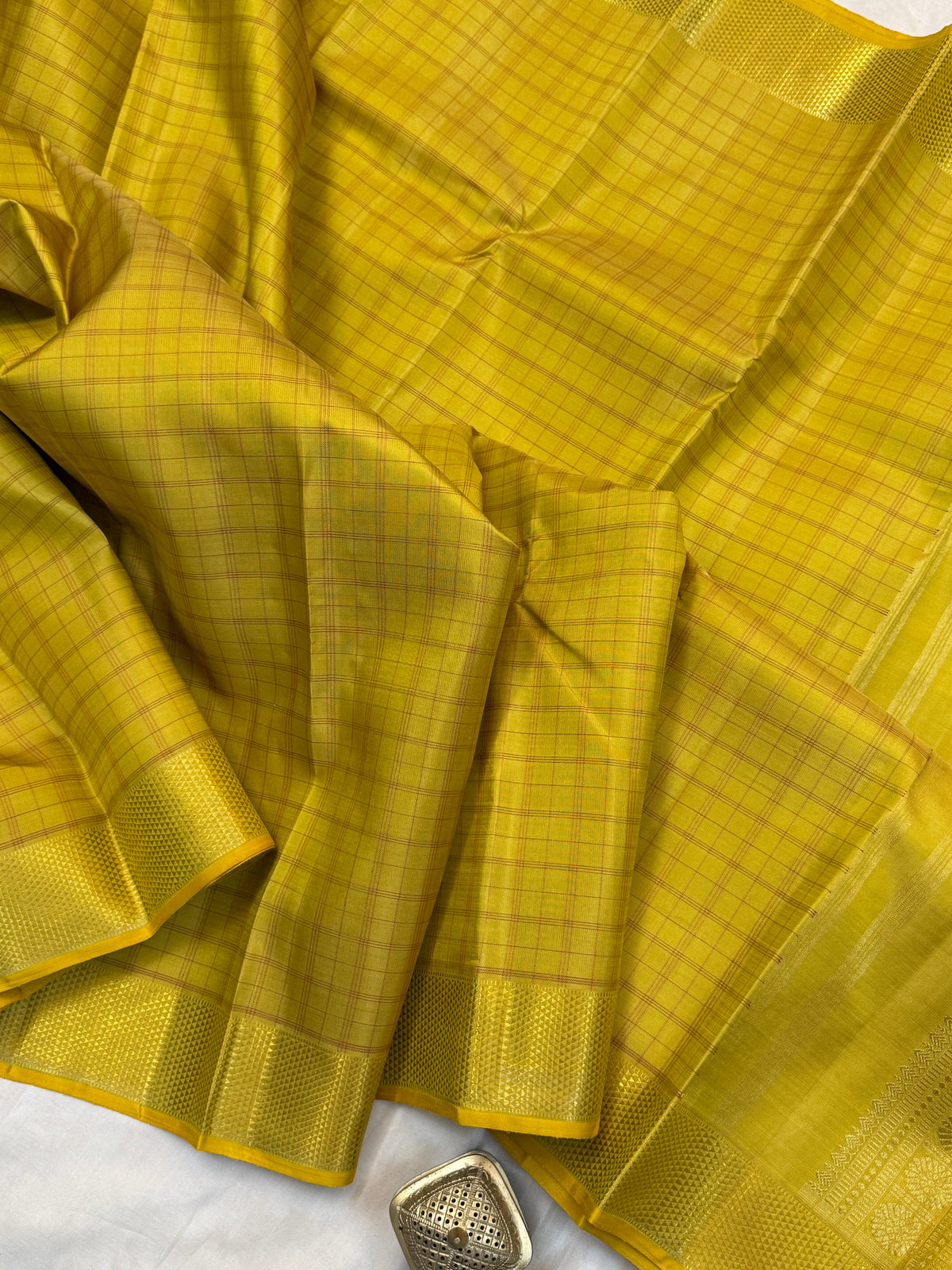Golden thread checks and pure Zari getti border / kanjipuram silk saree clsa 11336