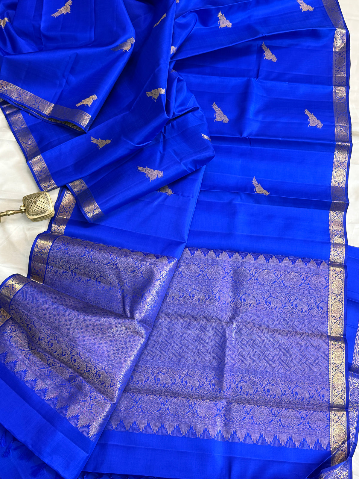 Blue - Day 3 Navarthri colour pure Zari Kanjipuram silk / kili Butta clsa 11626