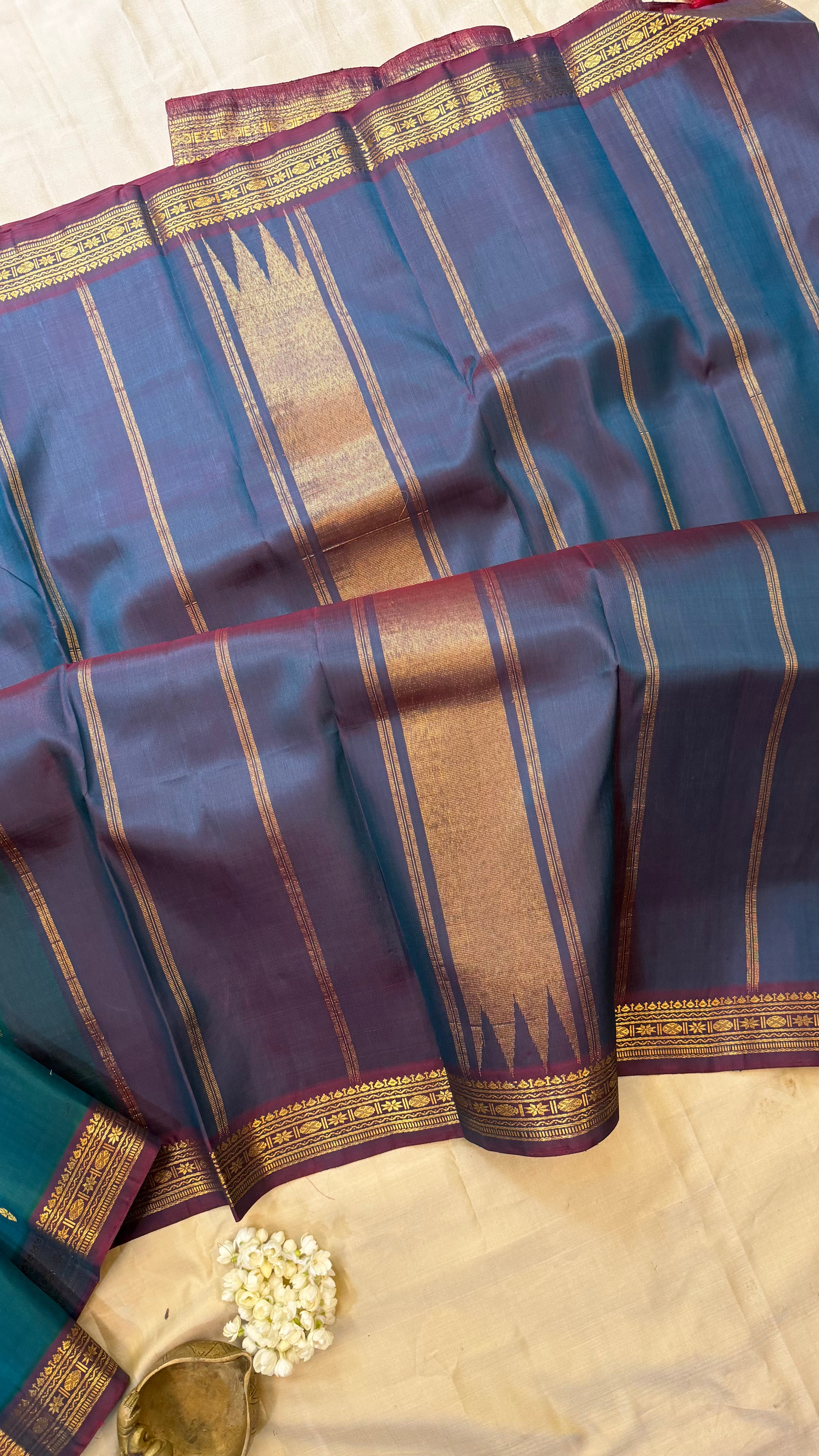 Rama blue small border/ Arani silk