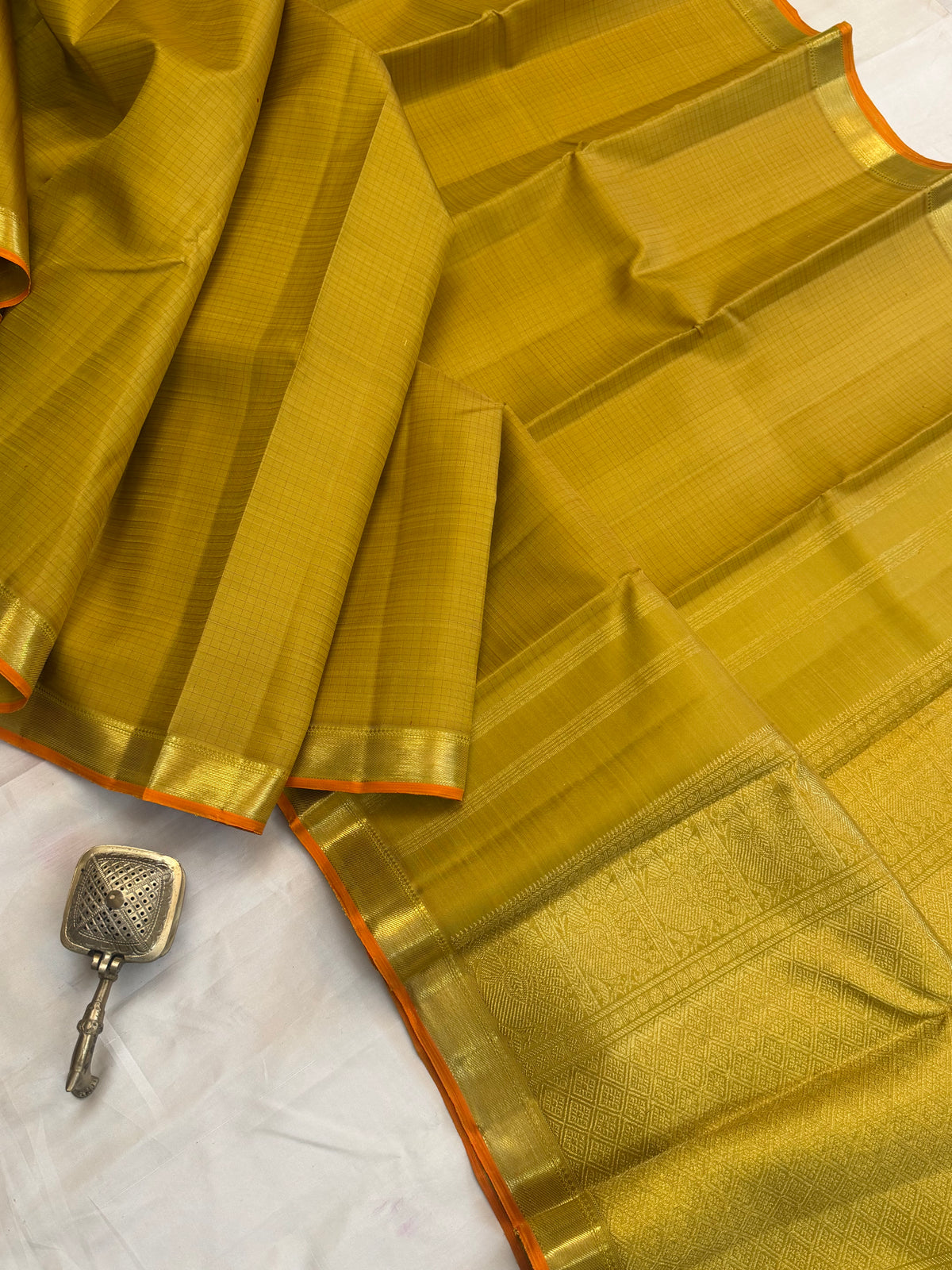 Sampanga podi Kattam / Silk Kanjipuram CLSA10359