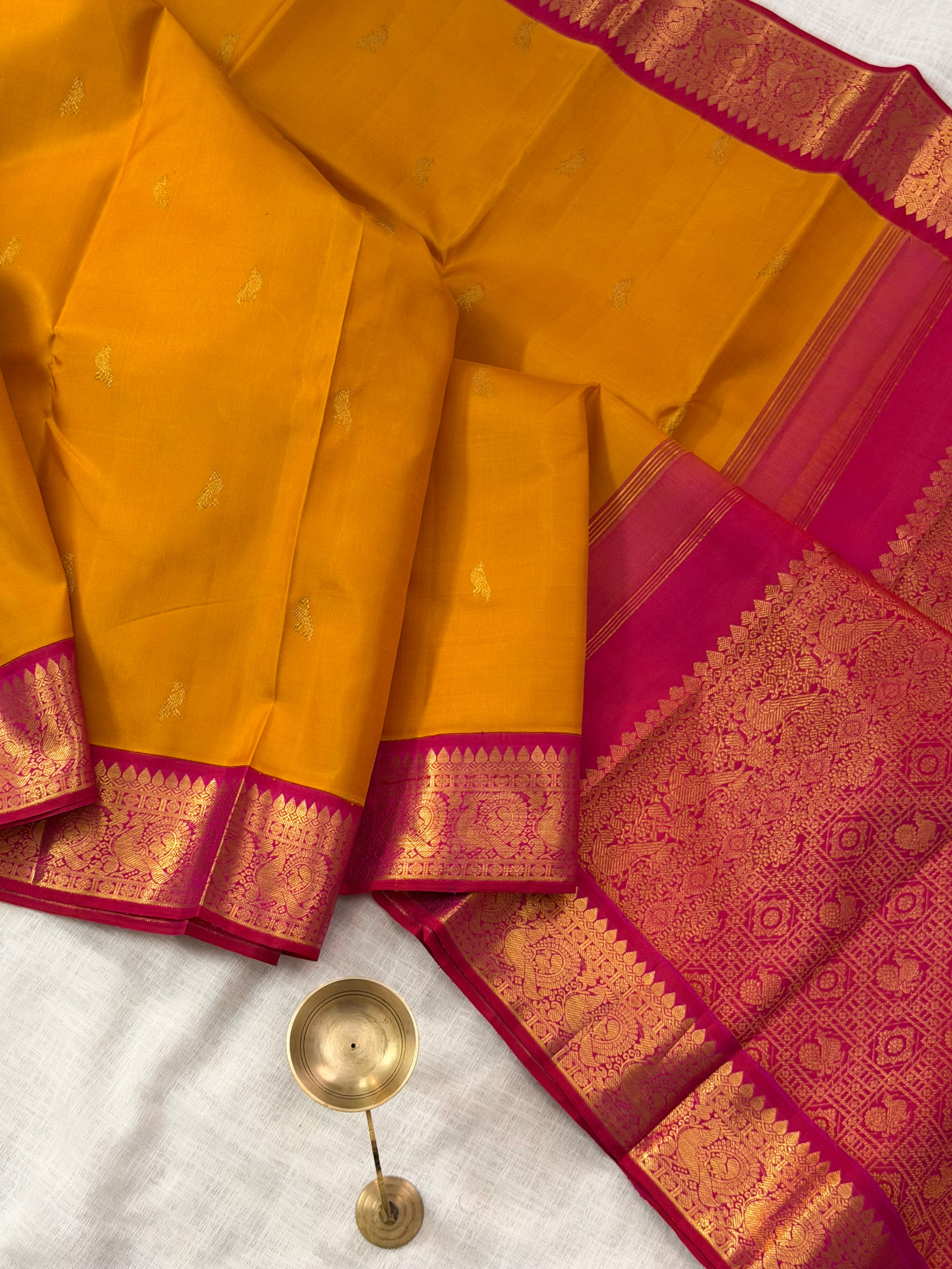 Golden yellow korvai / Arani silk