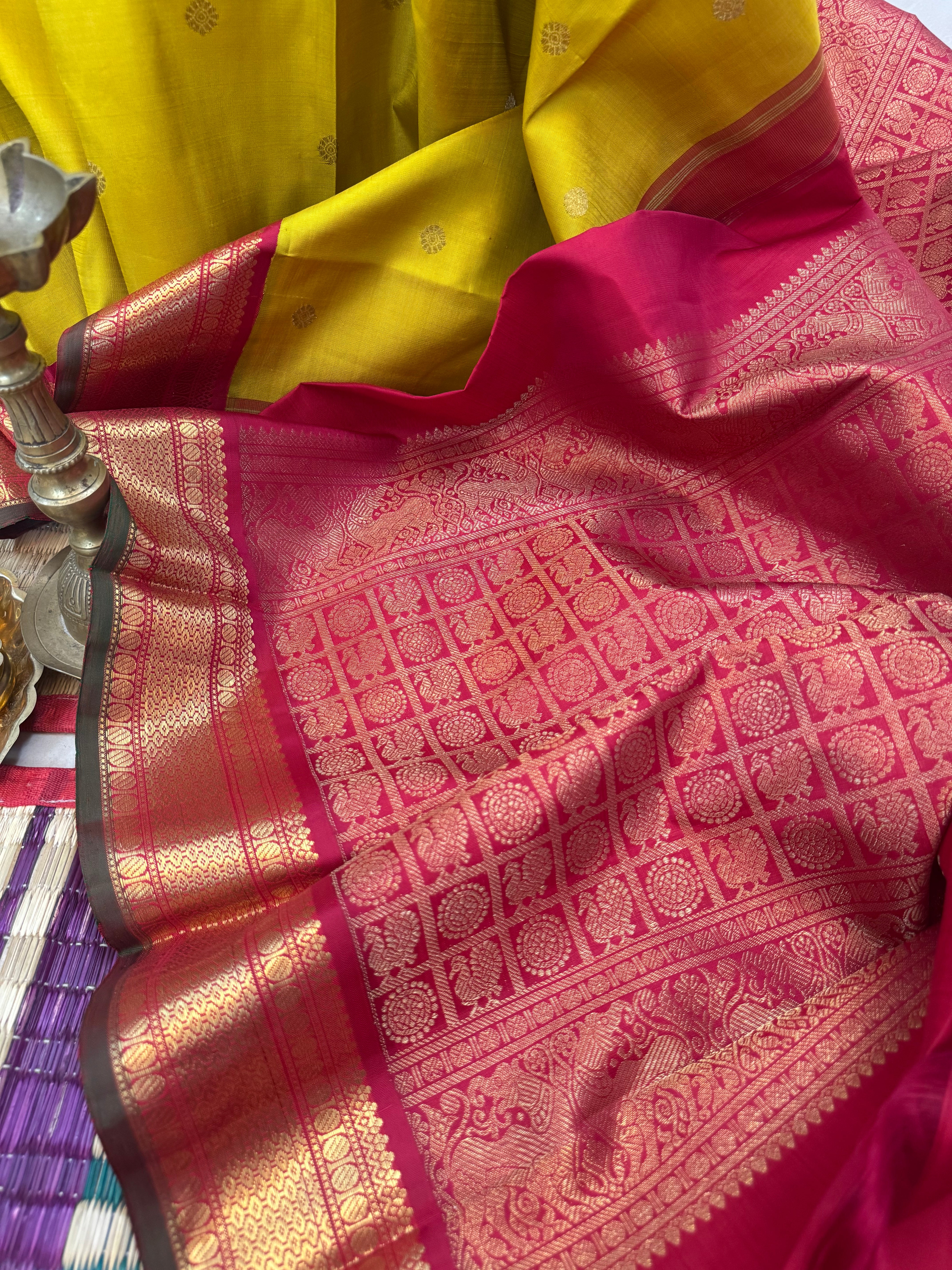 SAMPANGA and RED KORVAI/KANJIPURAM SILK SAREE CLSA8923