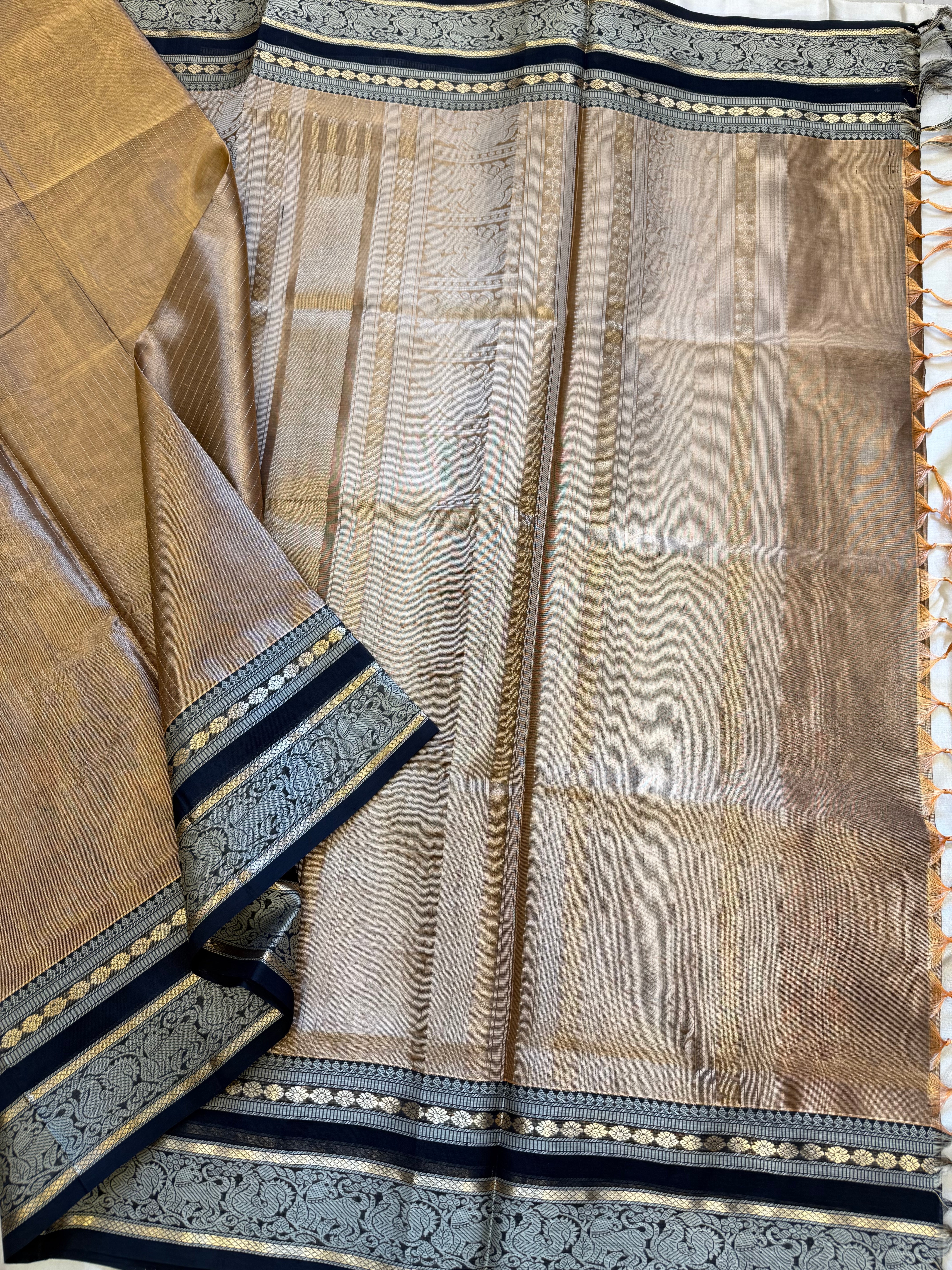 Golden tissue and black / Premium silk cotton