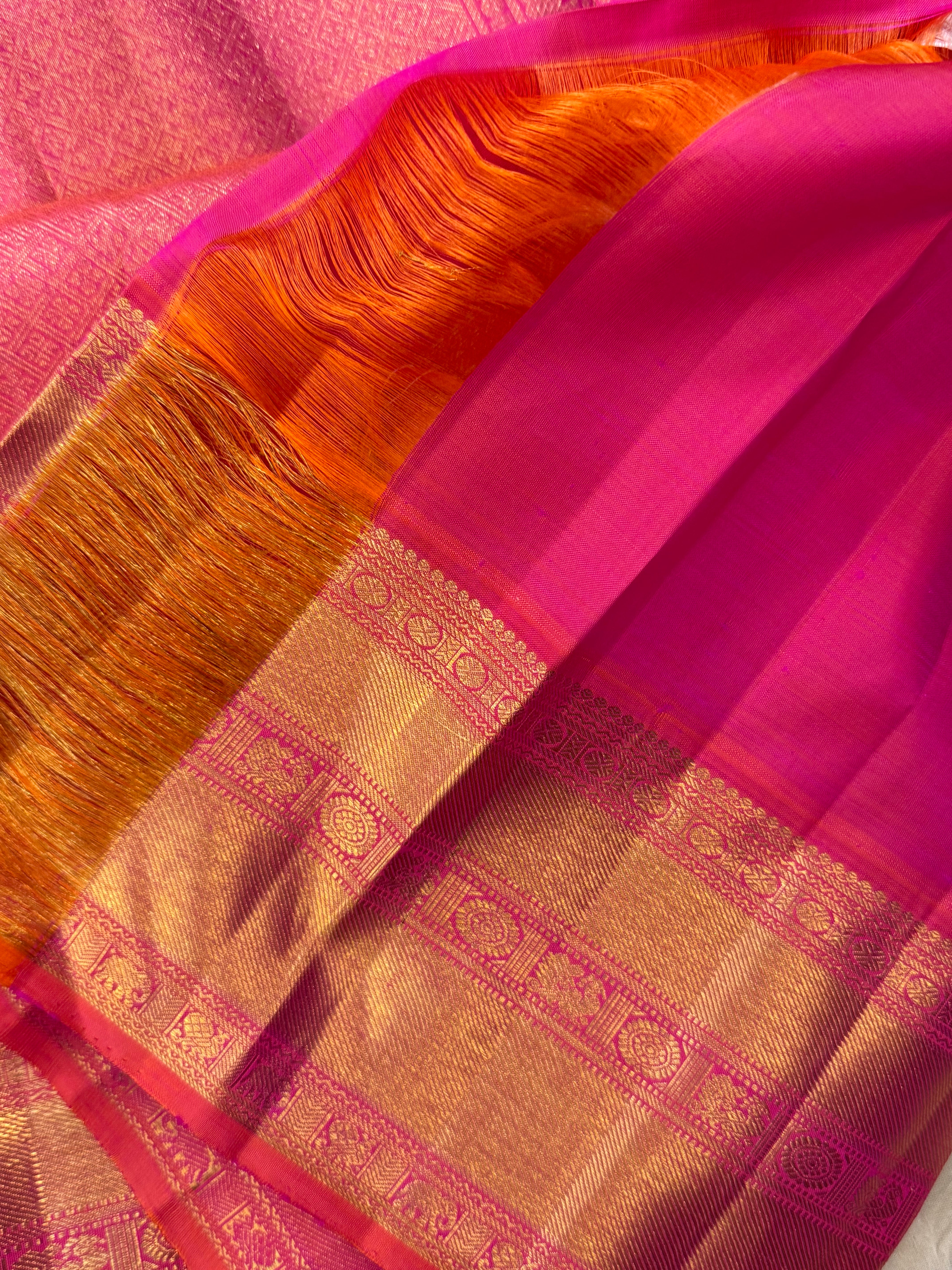 Offwhite zari kattam pinkish orange border korvai / Arani silk CL10112
