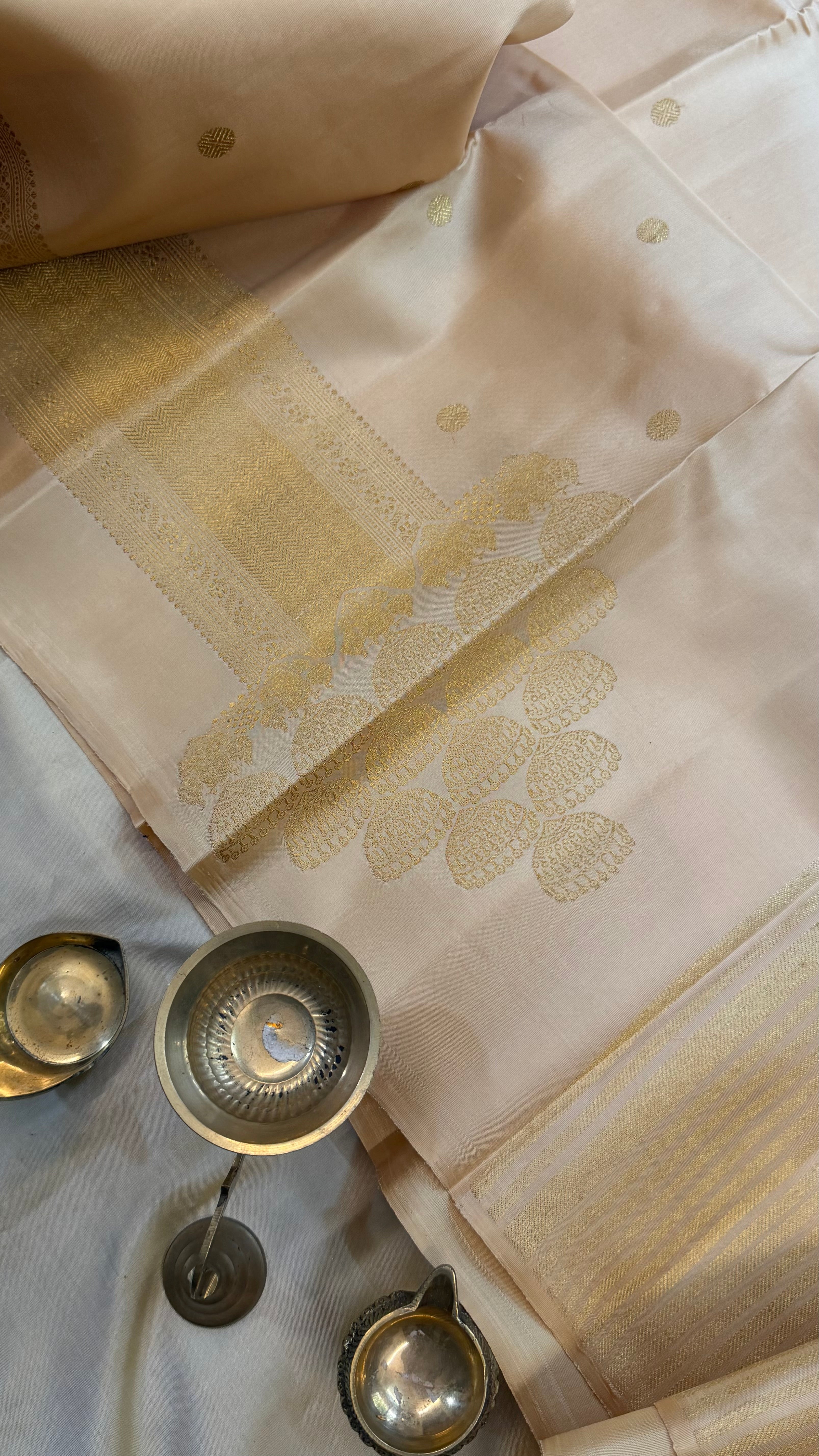 Odiyanam border jhimki palla master weaver / Kanjipuram silk