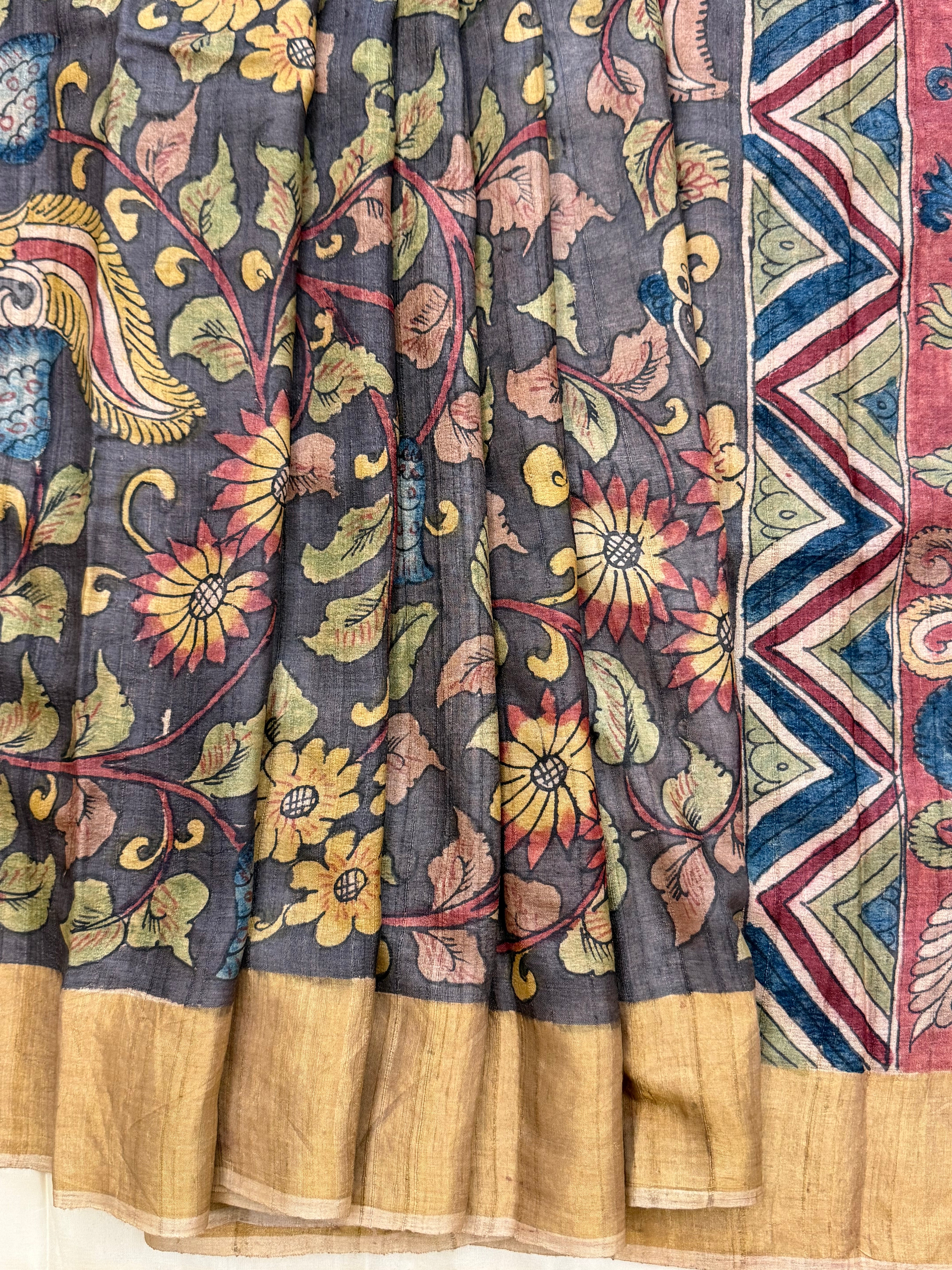Hand drawn natural dyed pen kalamkari sarees / clsa 11127