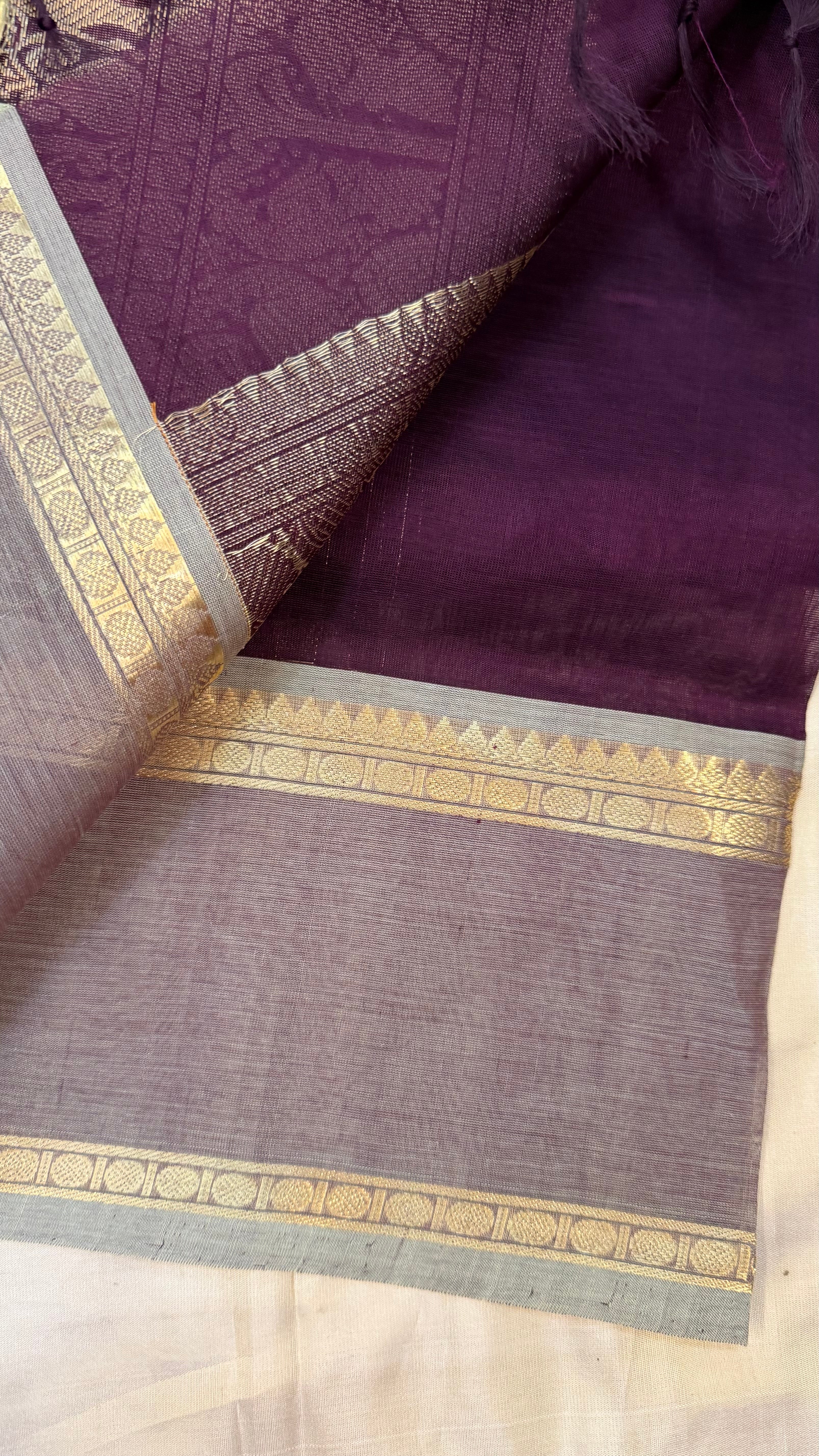 Paaku zari lines rettapet border/ Silk Cotton