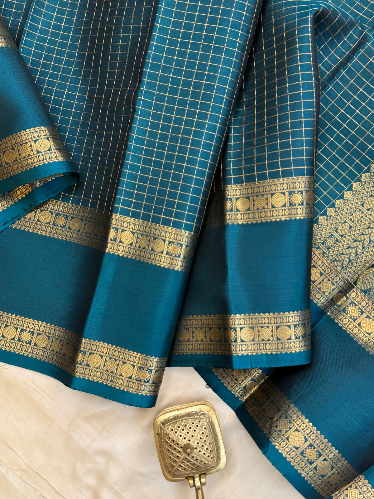 Special edition Teal Blue with Zari kattam silk saree/clsa 12397