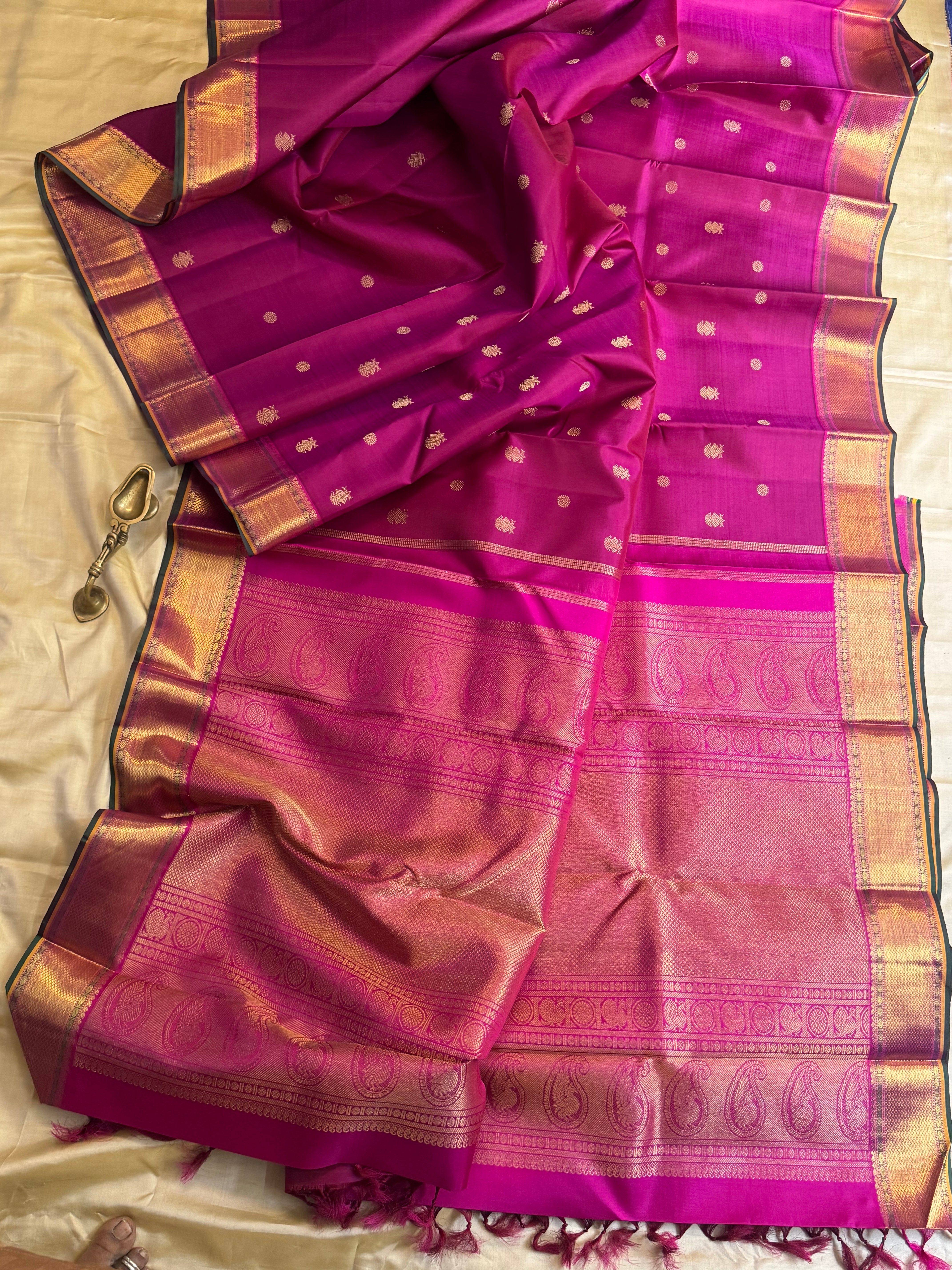 Swapnam : Vadamalli irutalaipakshi Butta / kanjipuram silk