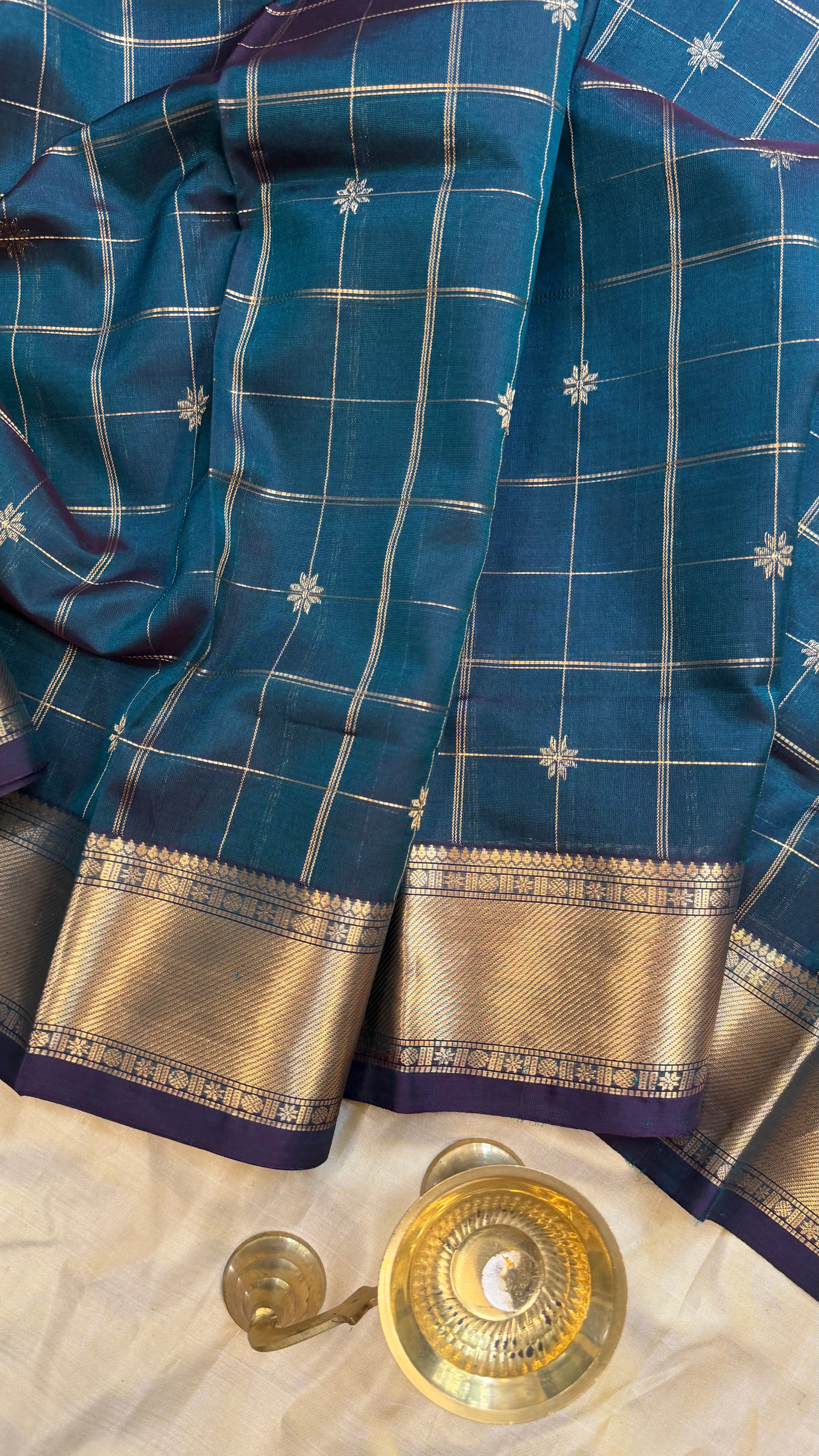 Mayilkazhuthu green kattam / Premium silk cotton