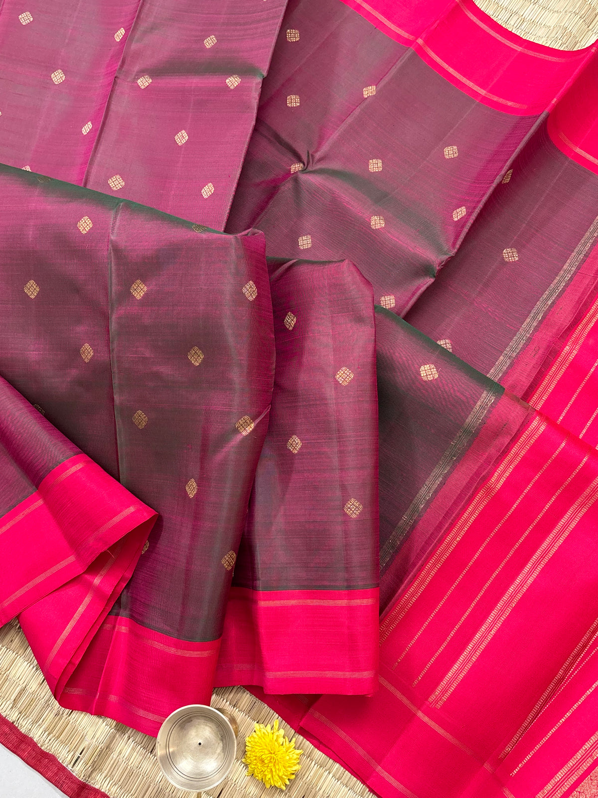 Dual tone pure zari/kanjipuram silk saree clsa 11674