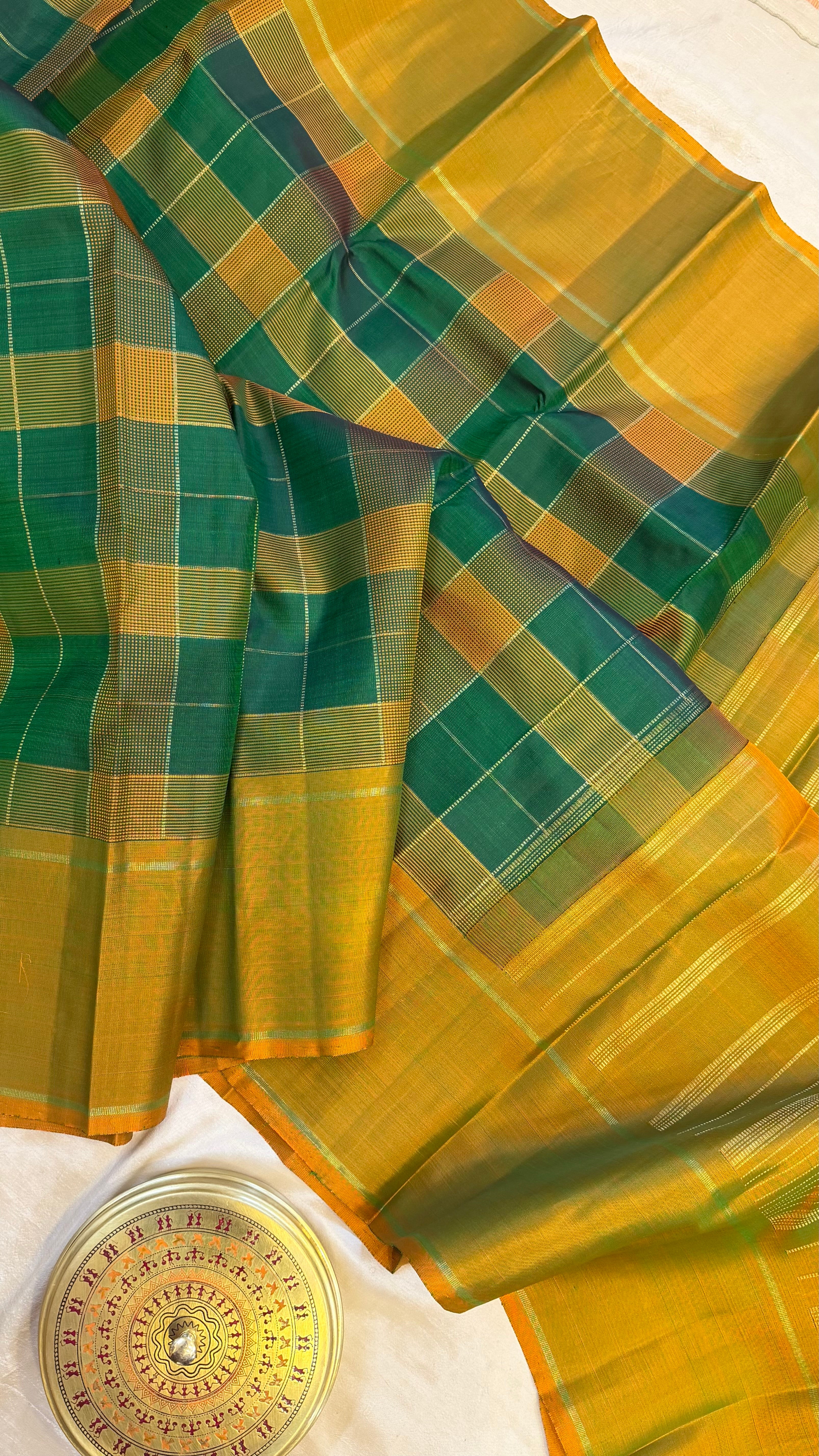 Green and manthulir chettinad Kattam / Kanjipuram silk