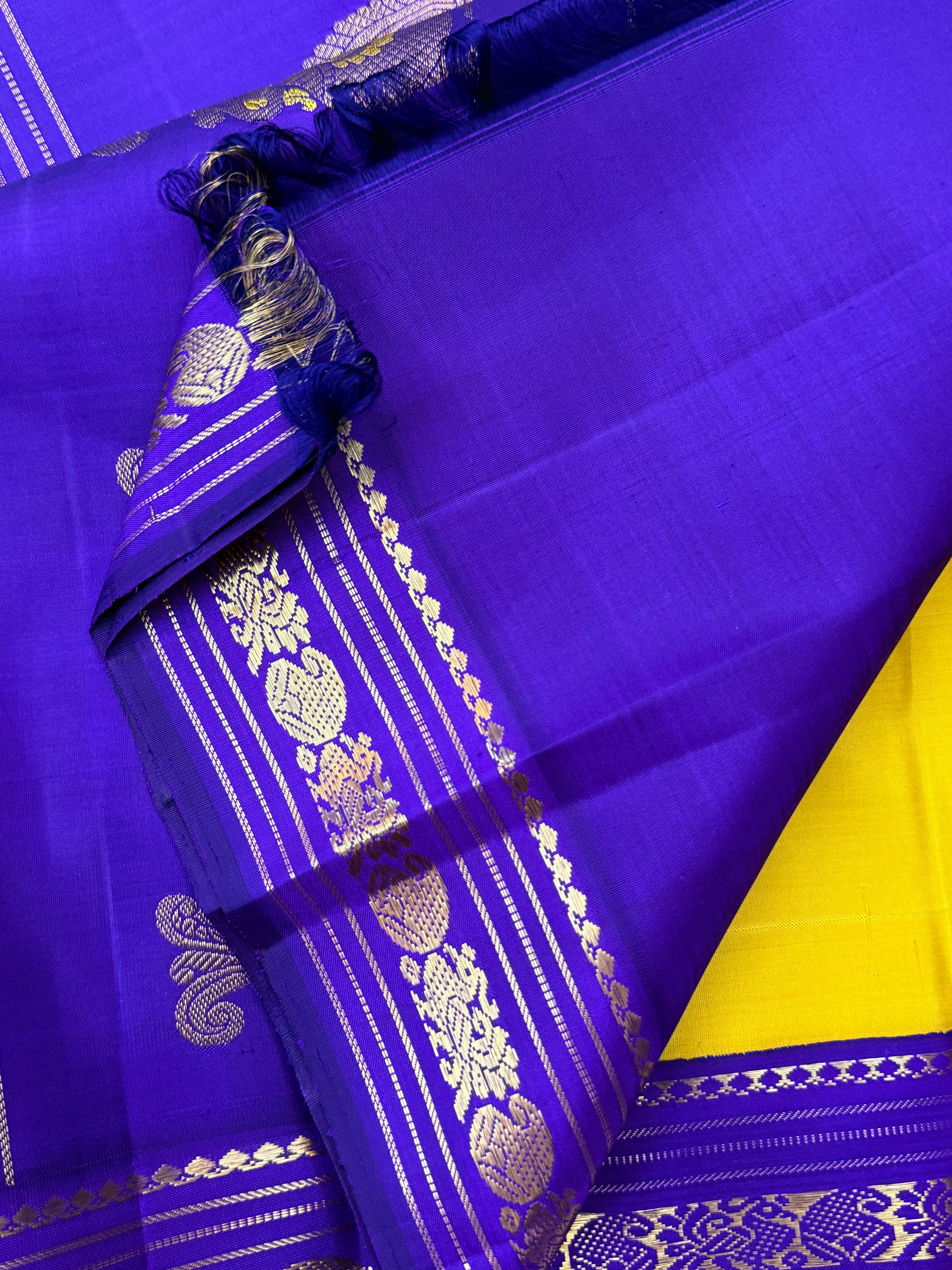 SAMPANGA GREEN WITH PURPLE MANGA AND ANNAM PET SMALL KORVAI/ KANJIPURAM SILK CLSA 10147