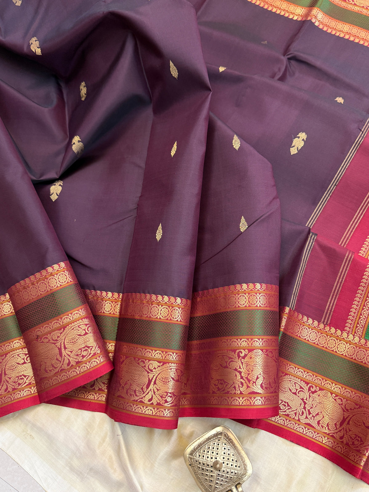 Special edition-unique pallu with Paaku colour body and border Zari butta silk saree/clsa 12579